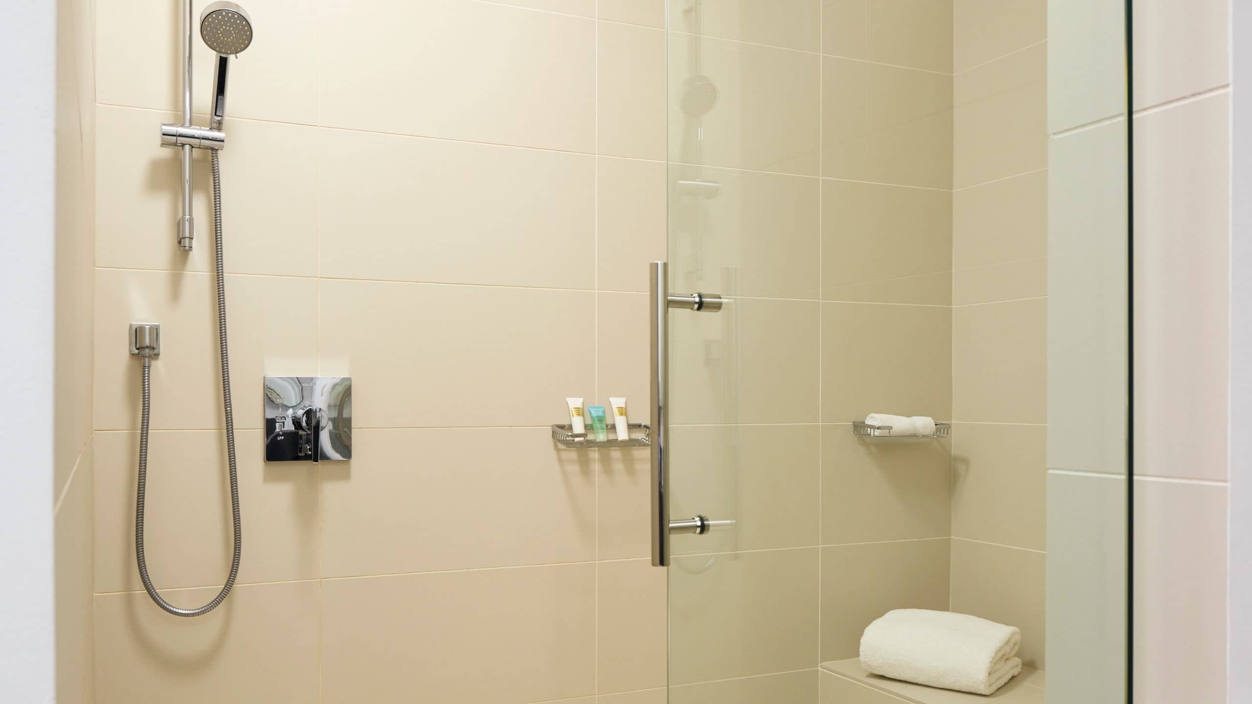 Hotel Kabuki - Image 5