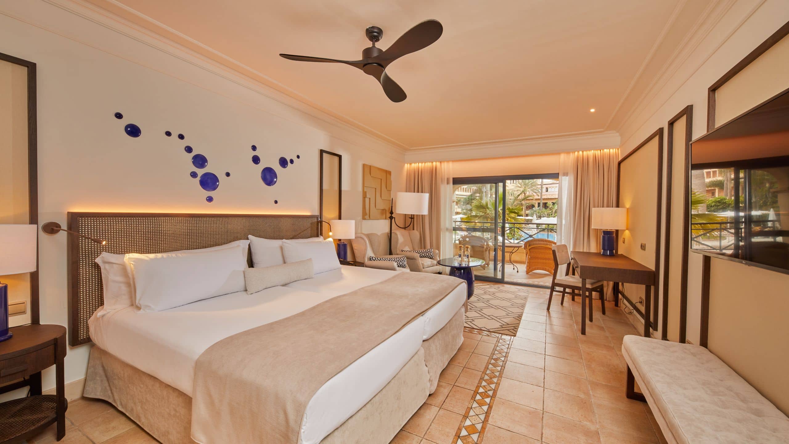 Junior Suite Pool View - Image 3