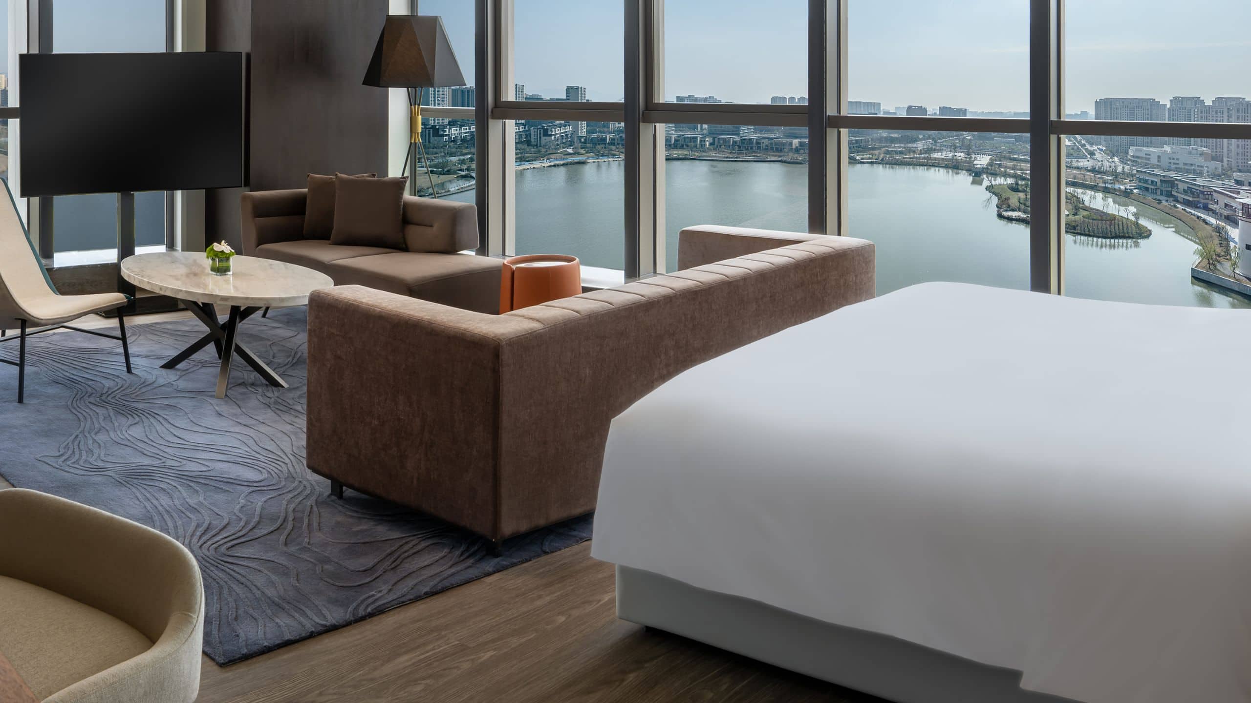 Hyatt Centric Lakeside Ningbo - Image 2