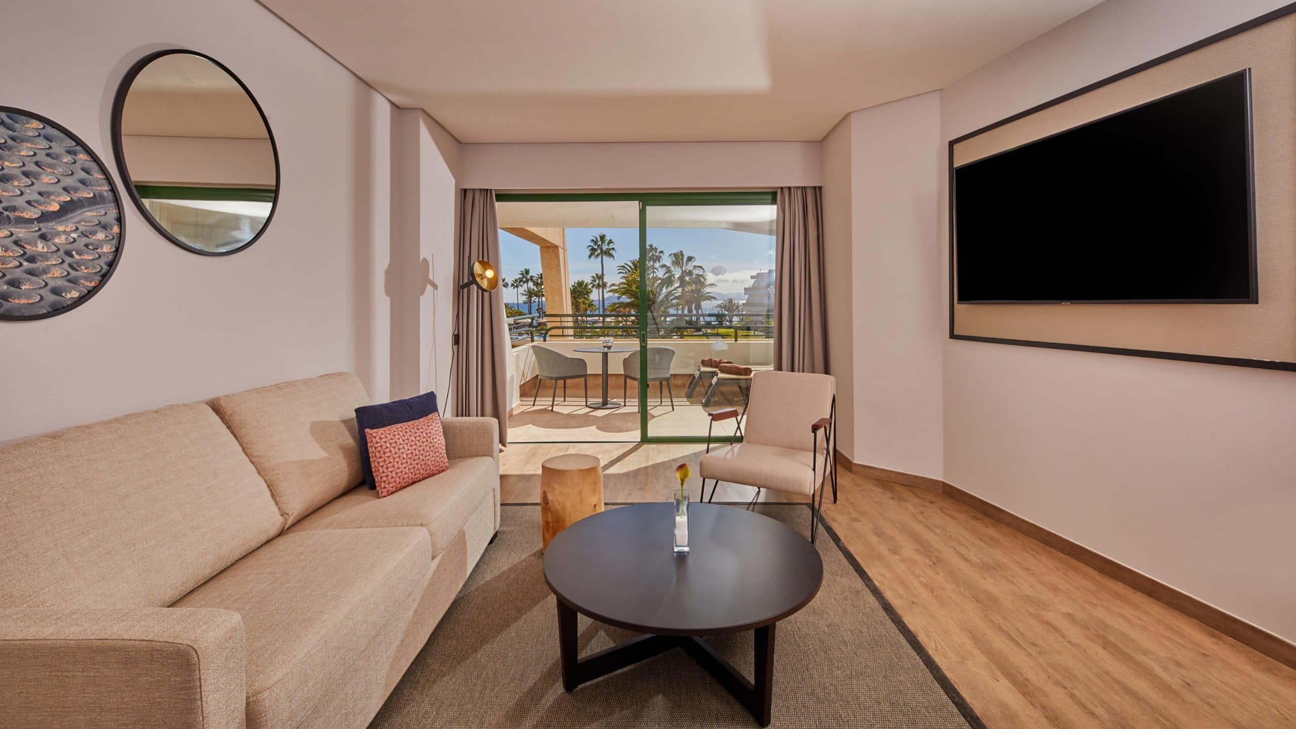 Suite Ocean View Club Access - Image 3