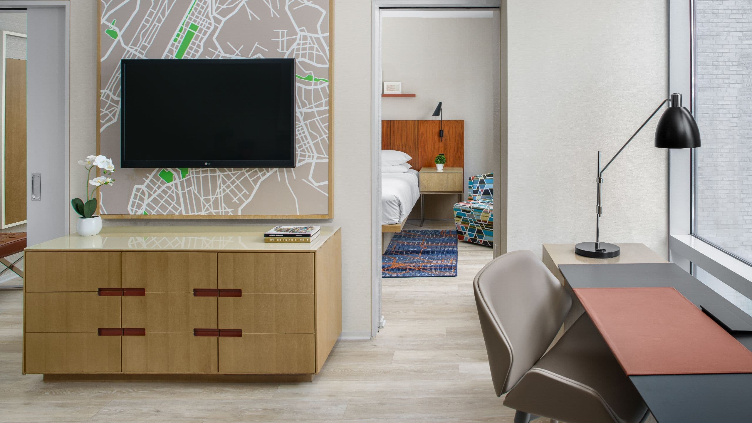 Executive Suite - Image 1