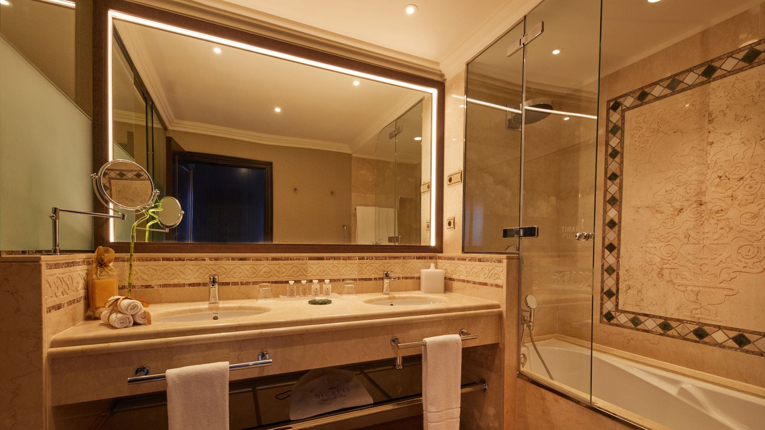 Preferred Club Junior Suite Frontal Ocean View - Image 4