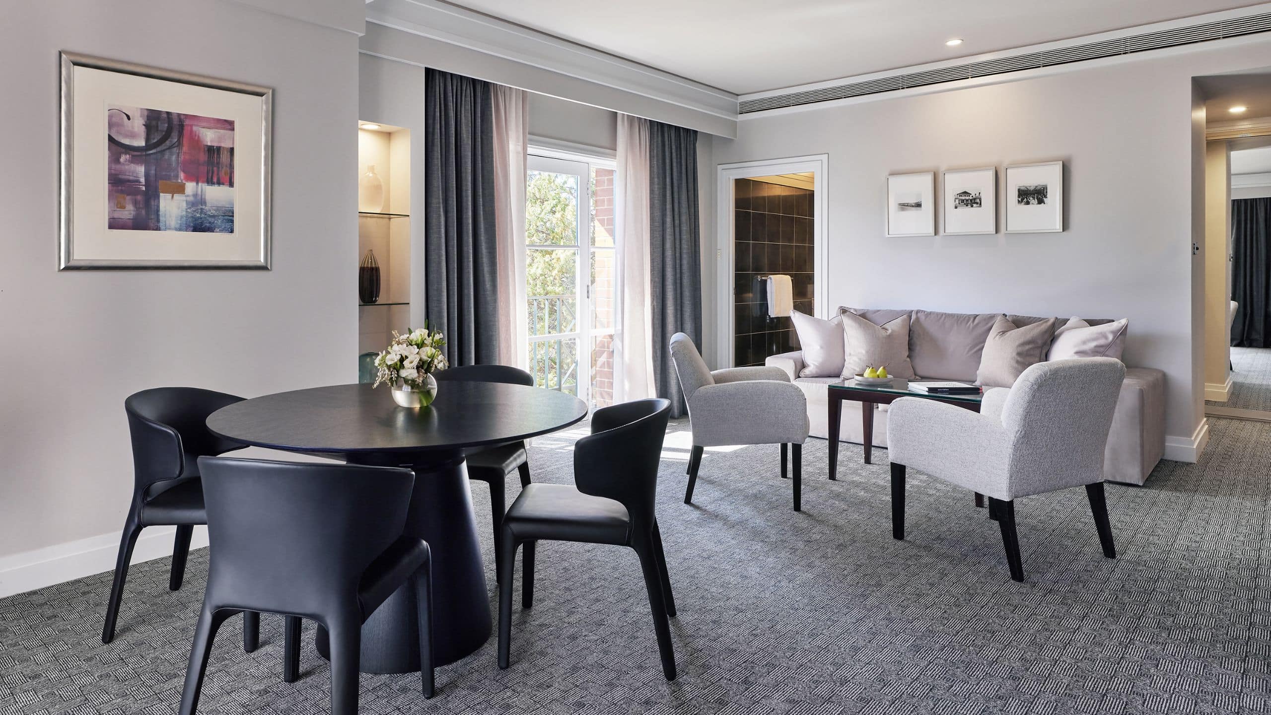 Park Suite - Image 1