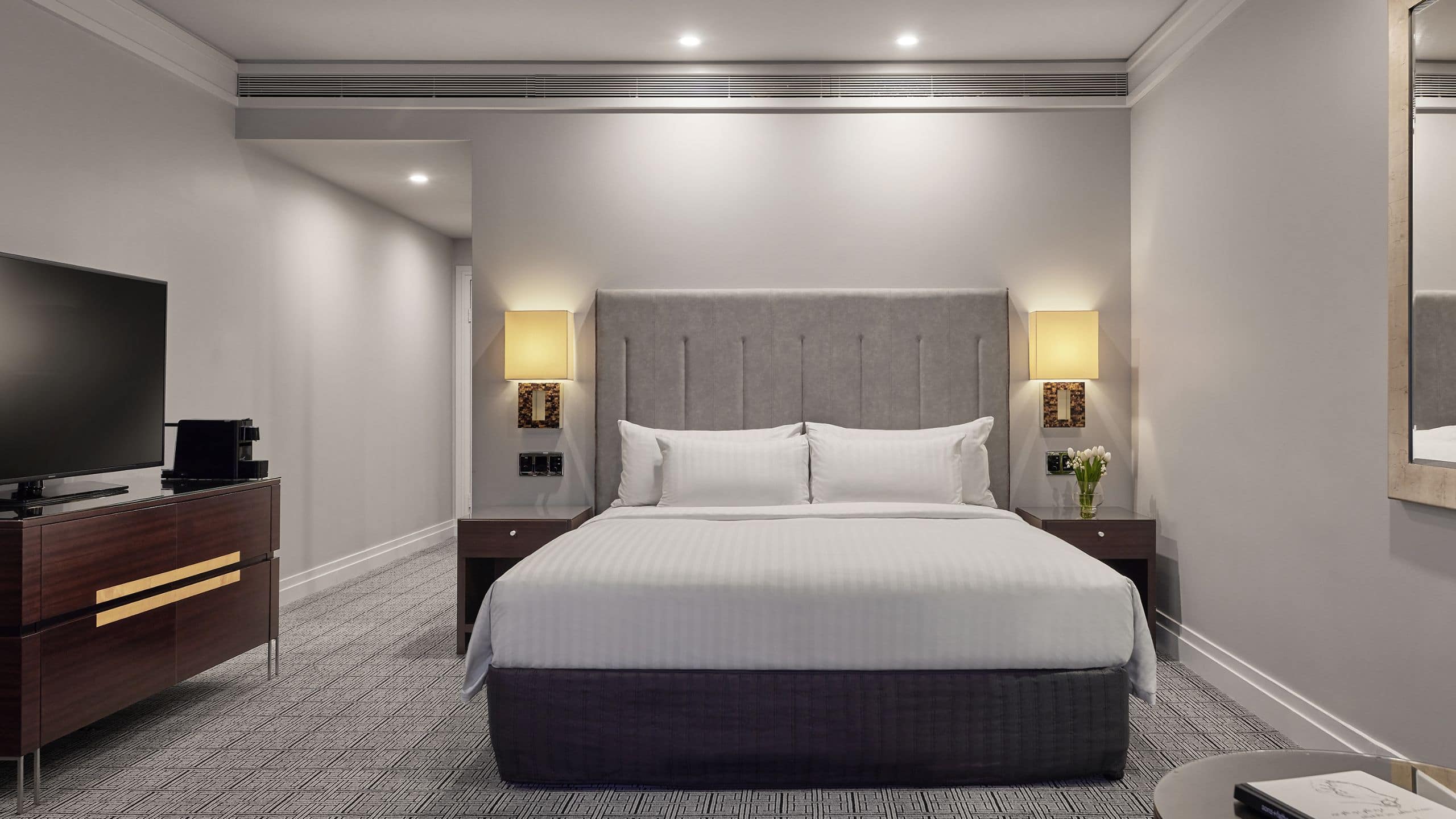 1 King Bed - Image 1