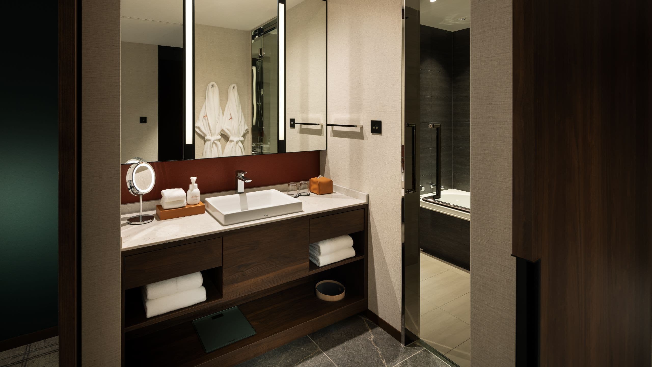 1 King Bed - Image 2