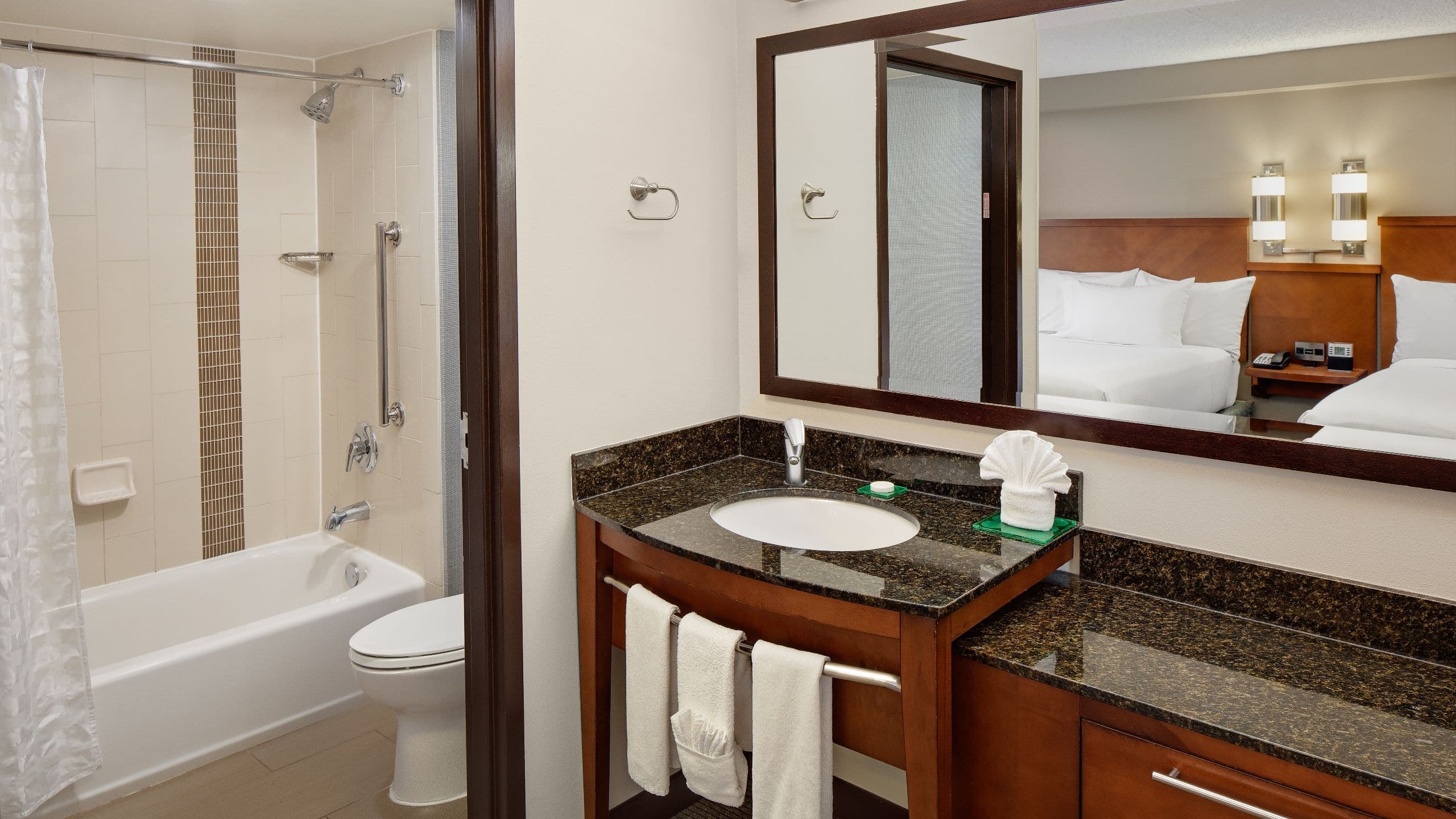 Two Double Beds (With Sofa Bed) - Image 3