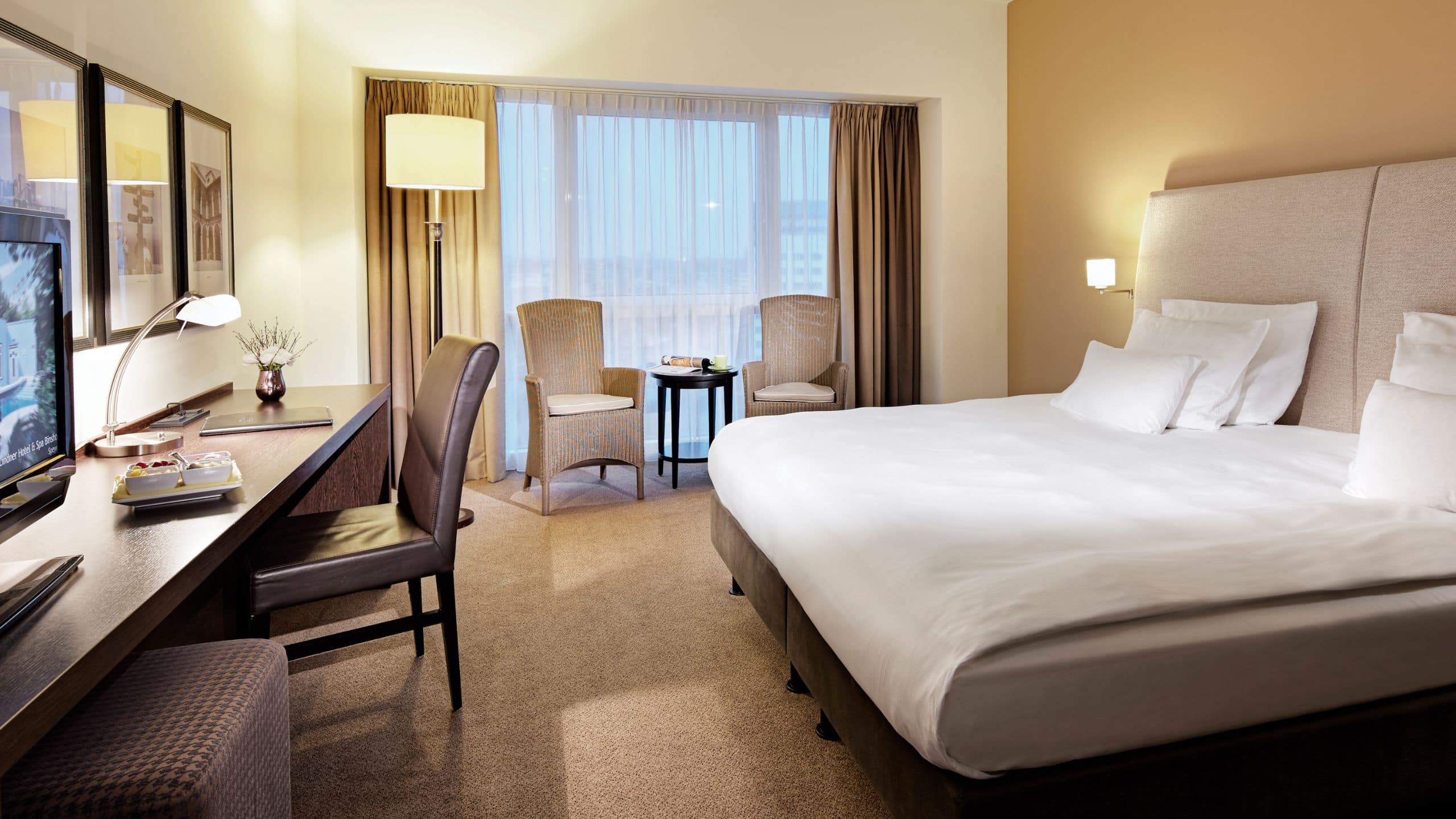 1 King Bed - Image 1