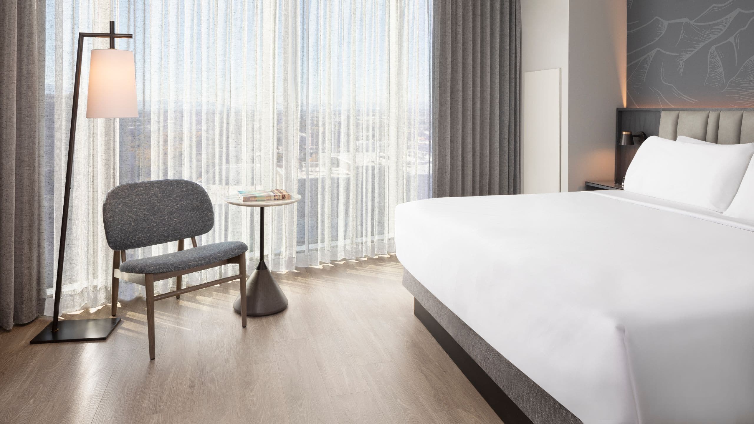 1 King Suite - Image 2