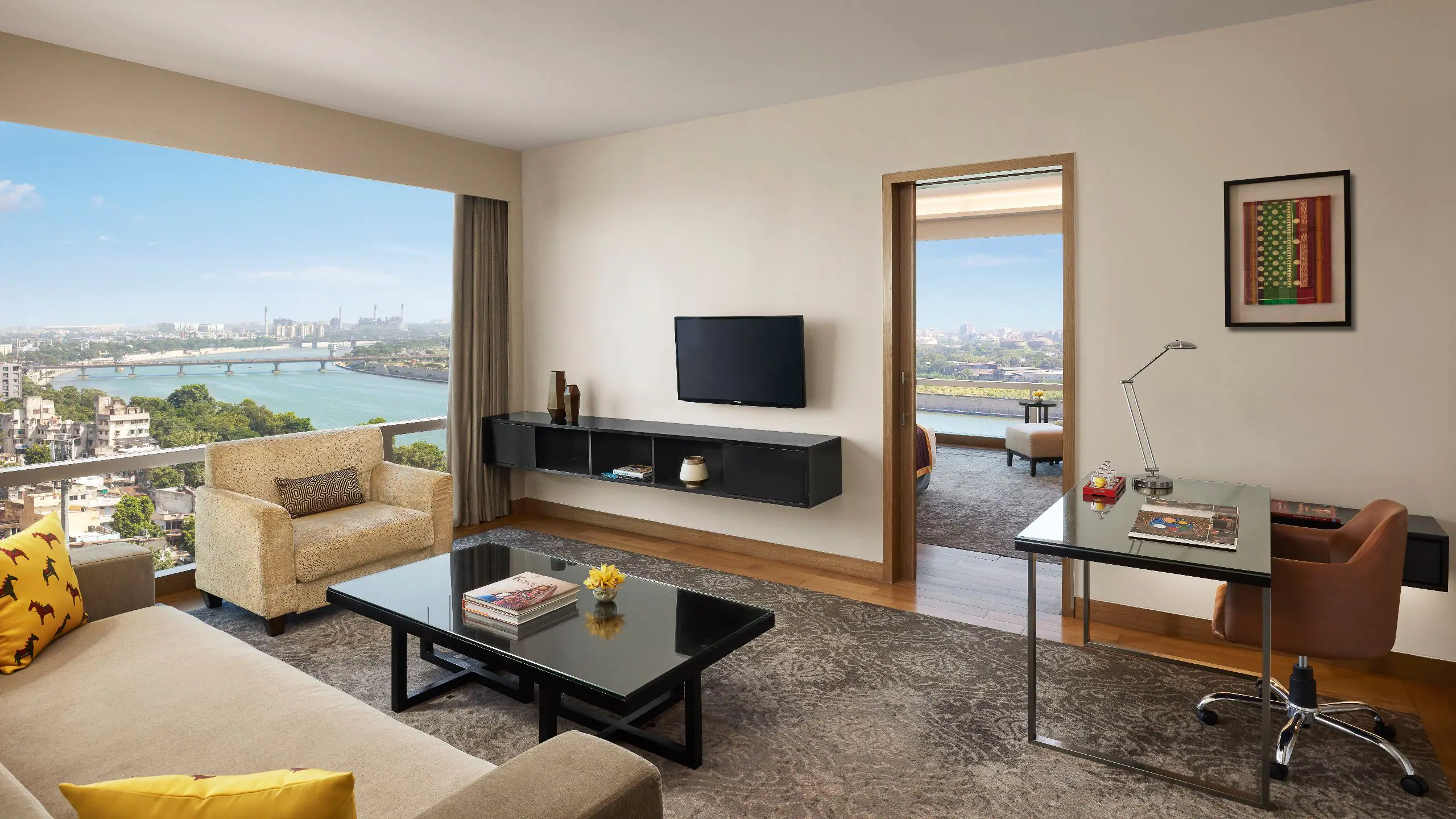 Regency Suite King - Image 1
