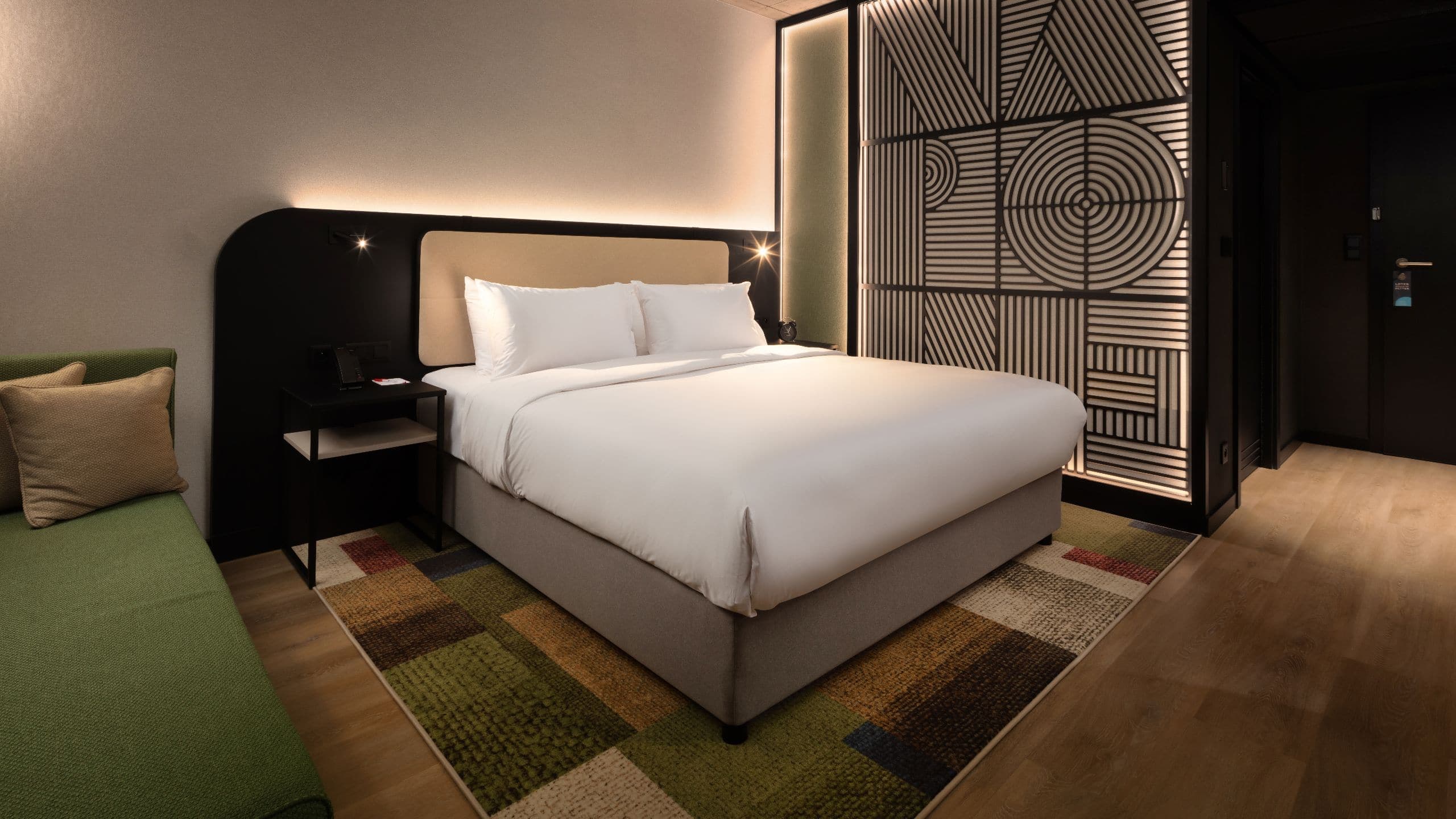 Accessible King Bed - Image 5