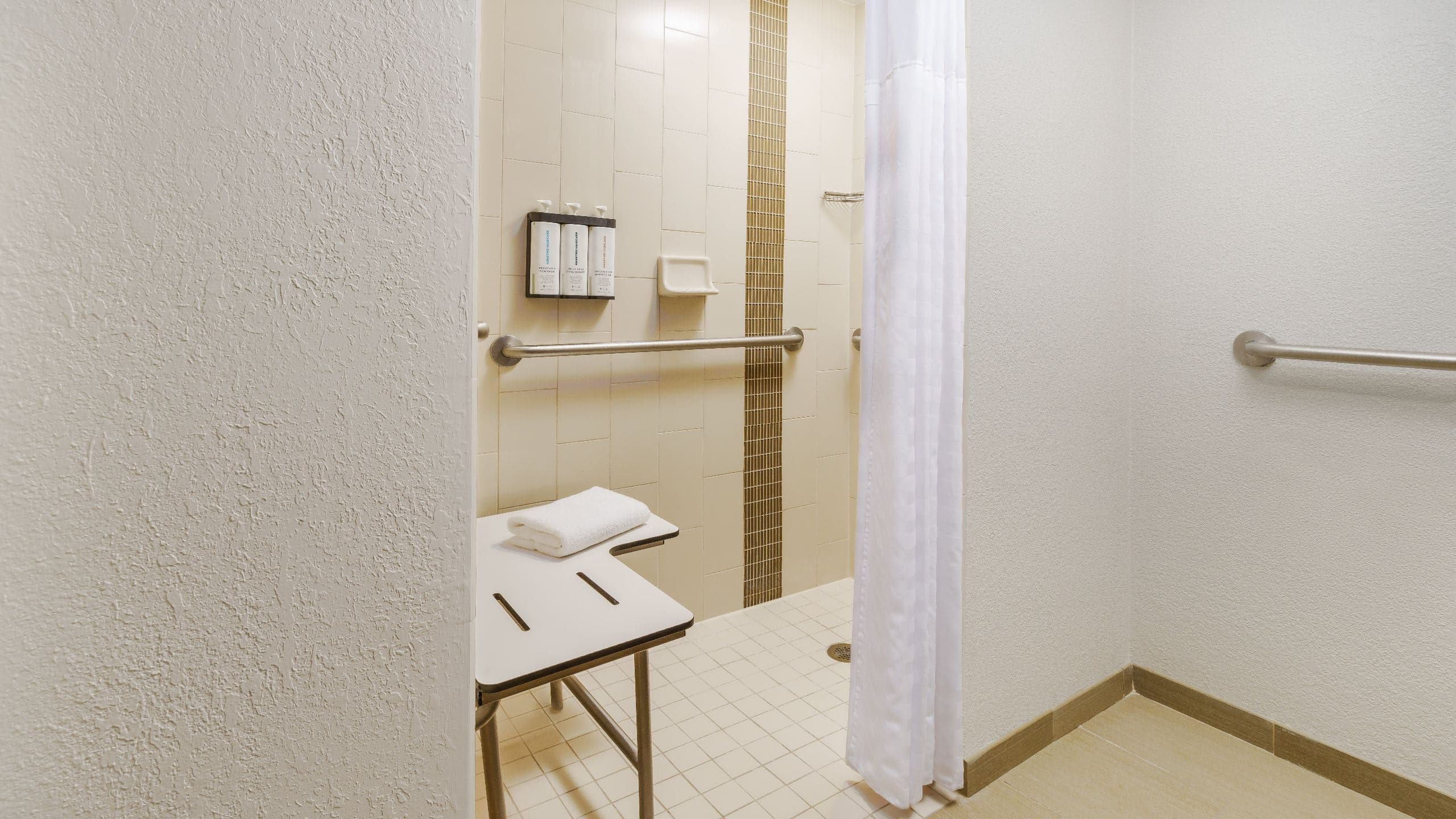 Accessible King Bed/Roll-In Shower (with sofa bed) - Image 2