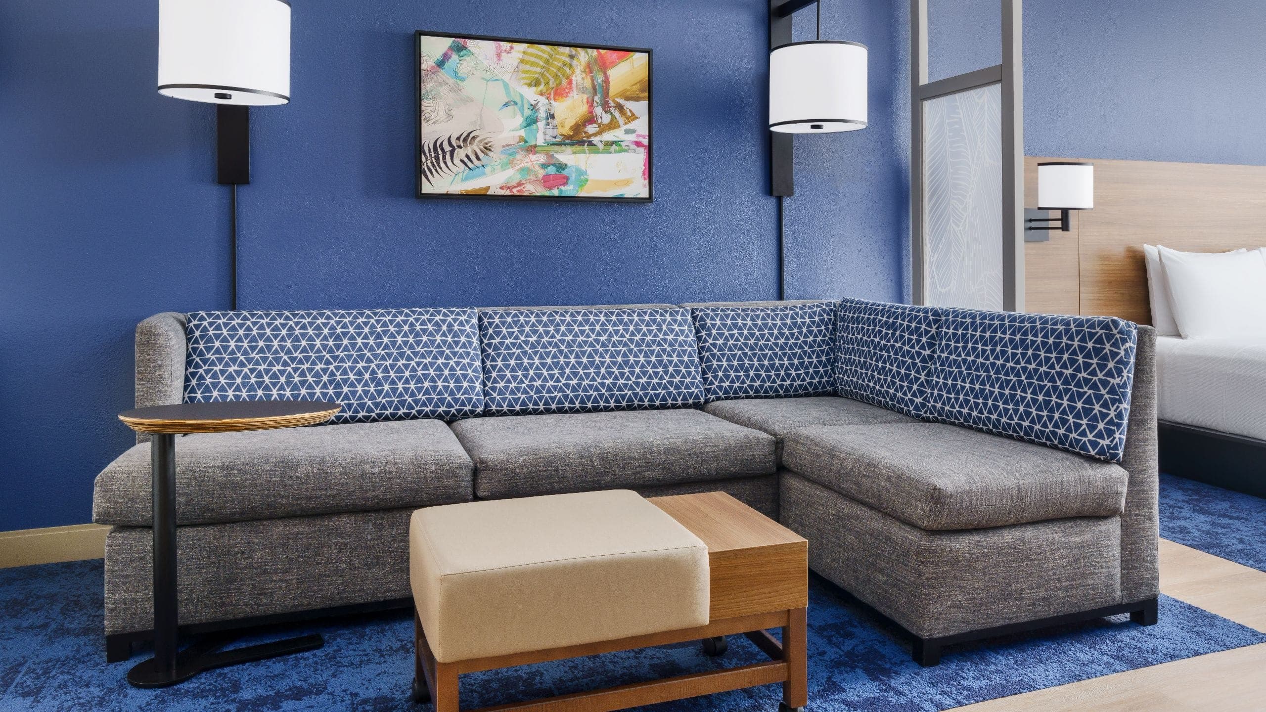 King Bed (with sofa bed) - Image 2