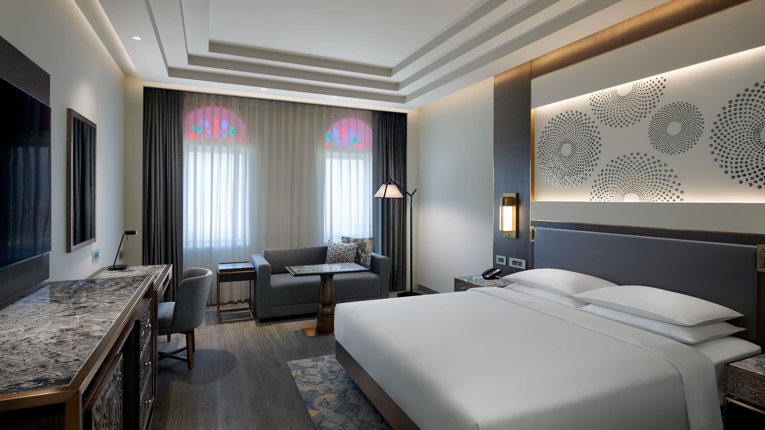 1 King Bed - Image 1