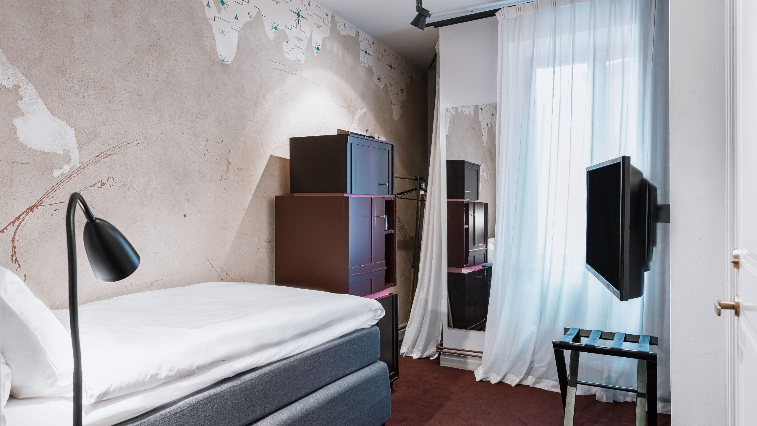 Single Bed Room - Image 1