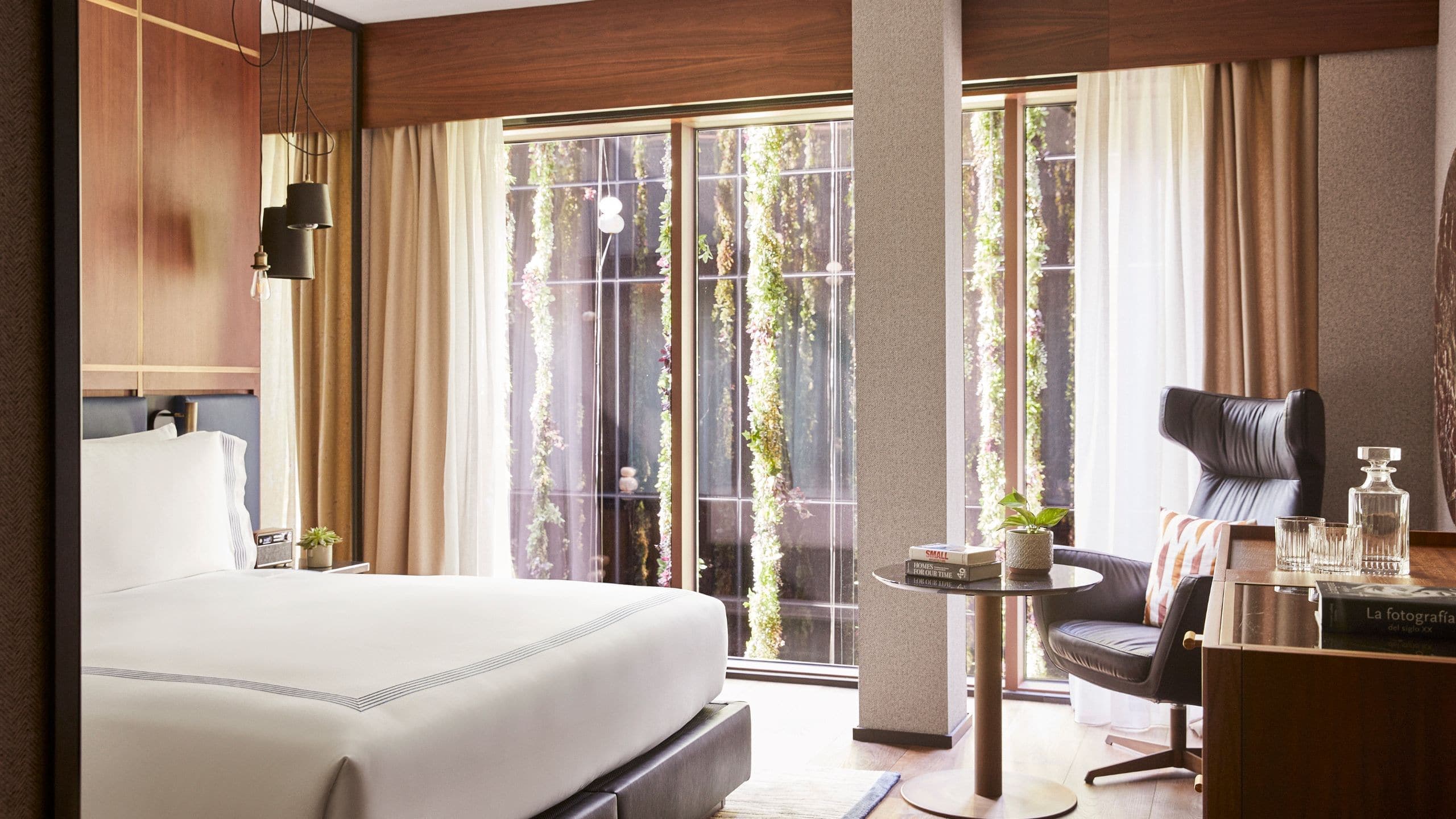 King Bed - Image 2