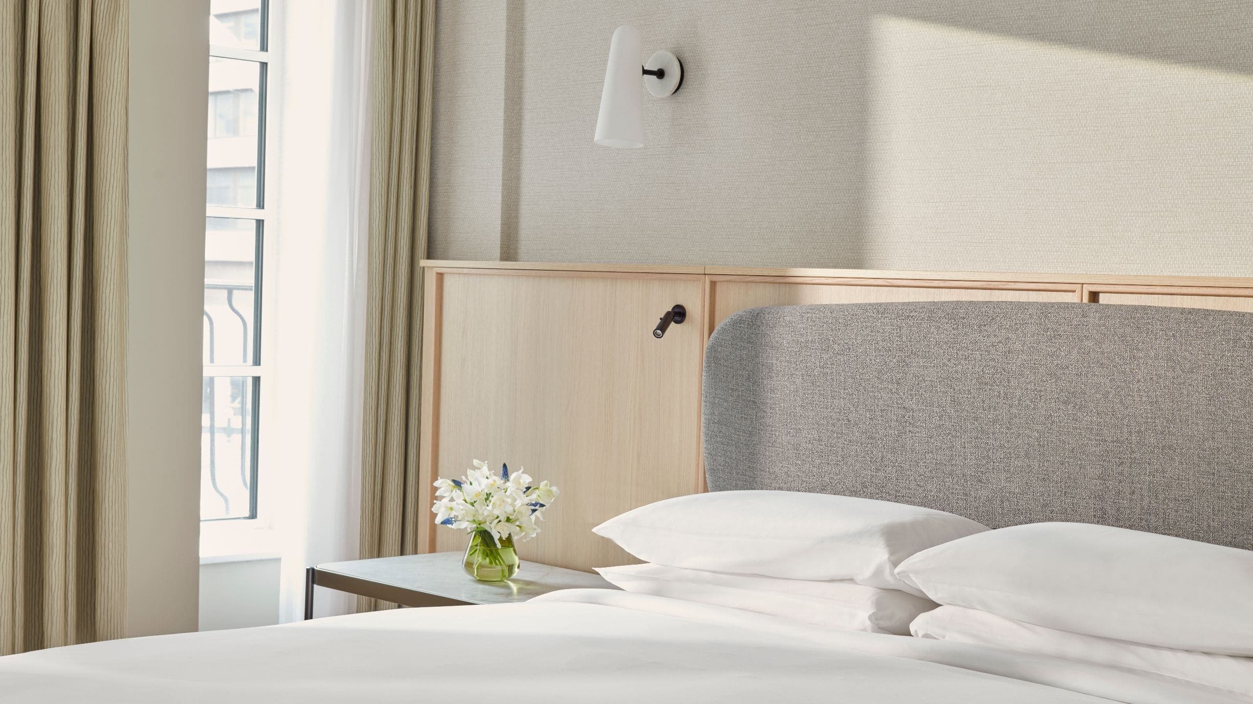 1 King Bed Accessible Shower - Image 4