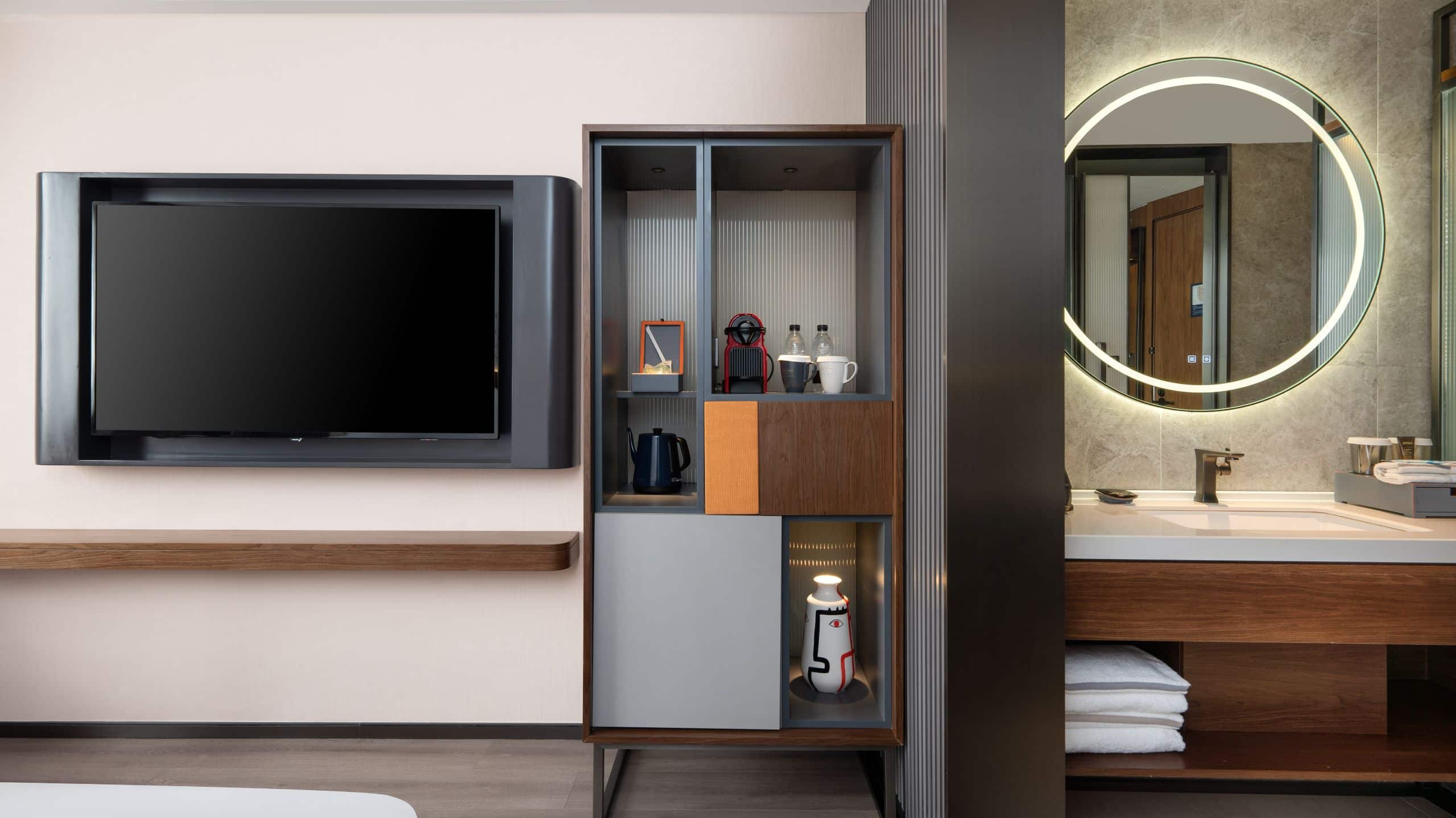 Superior King   - Image 2