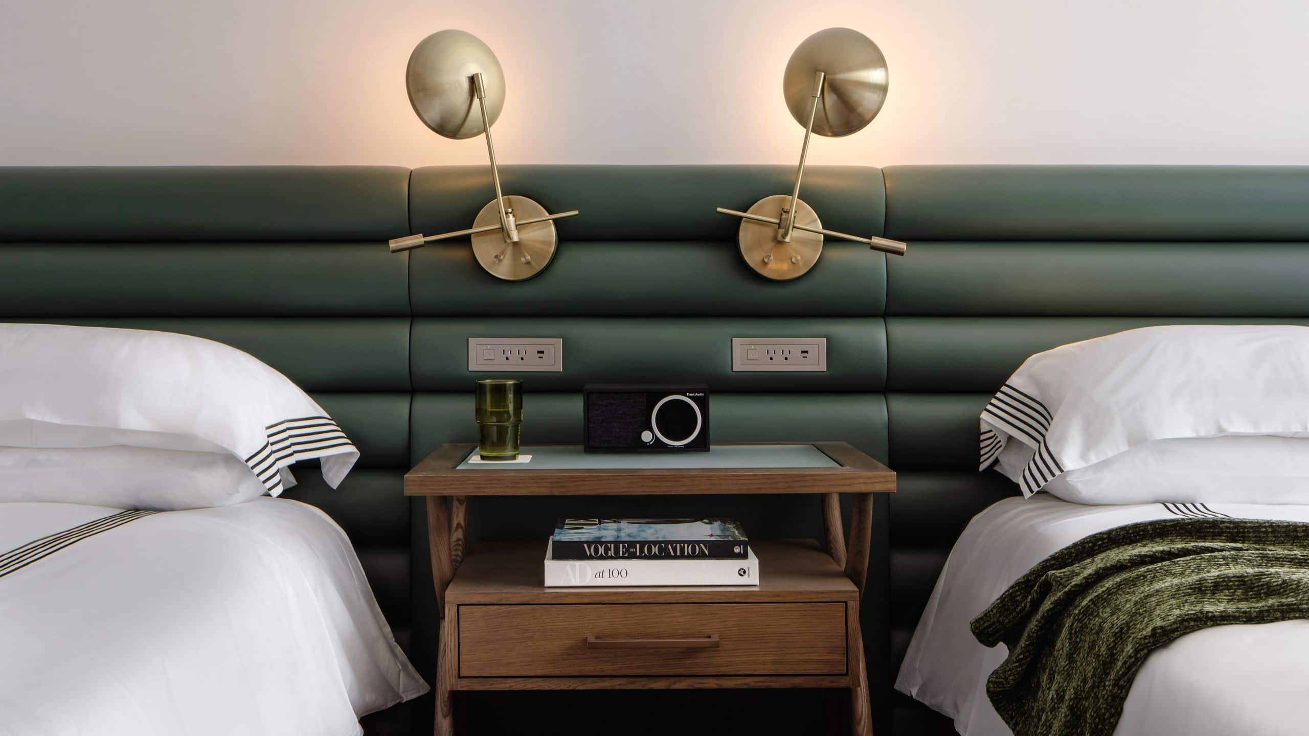 Thompson Houston - Image 5