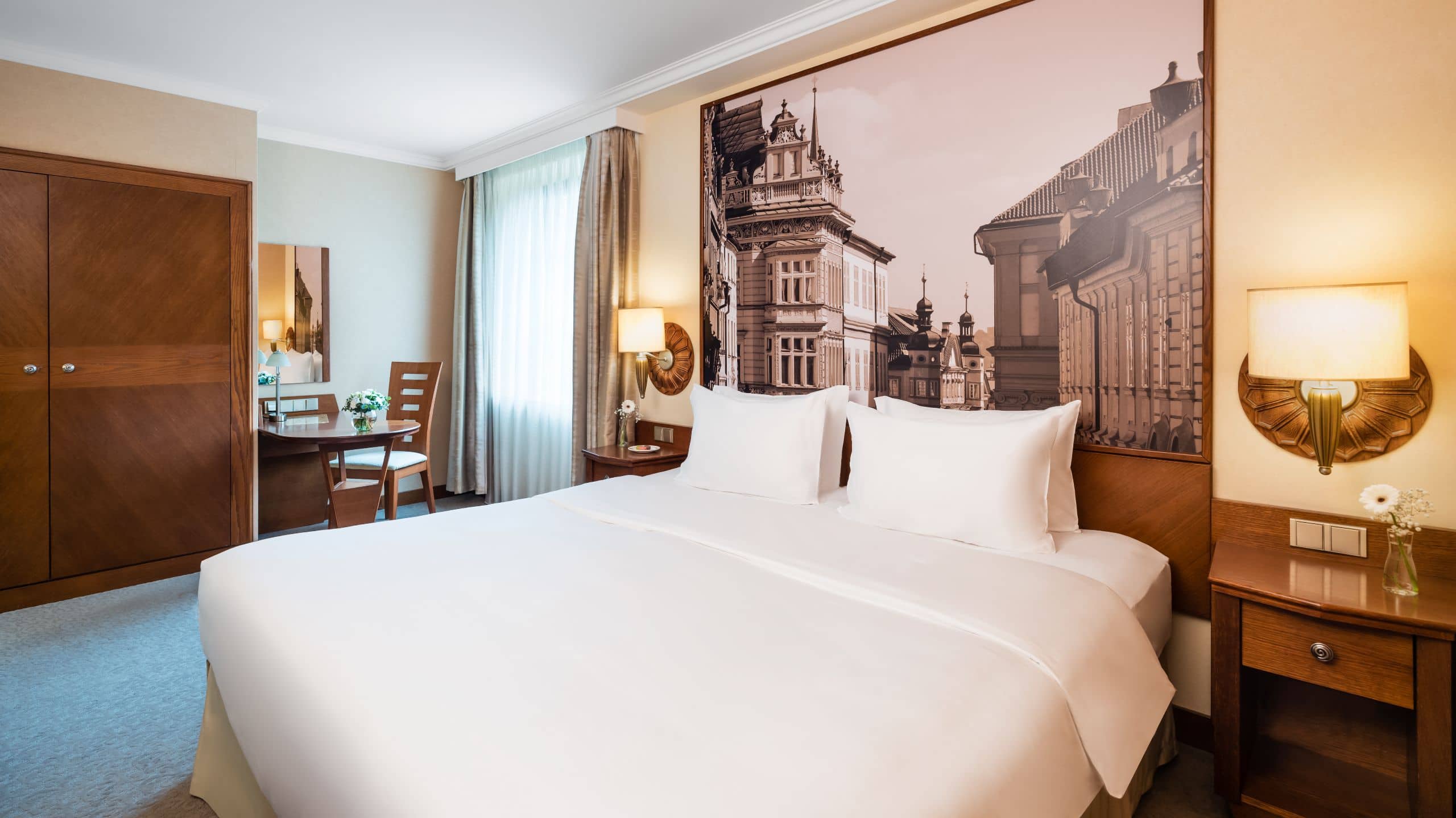 1 Bedroom Suite - Image 2