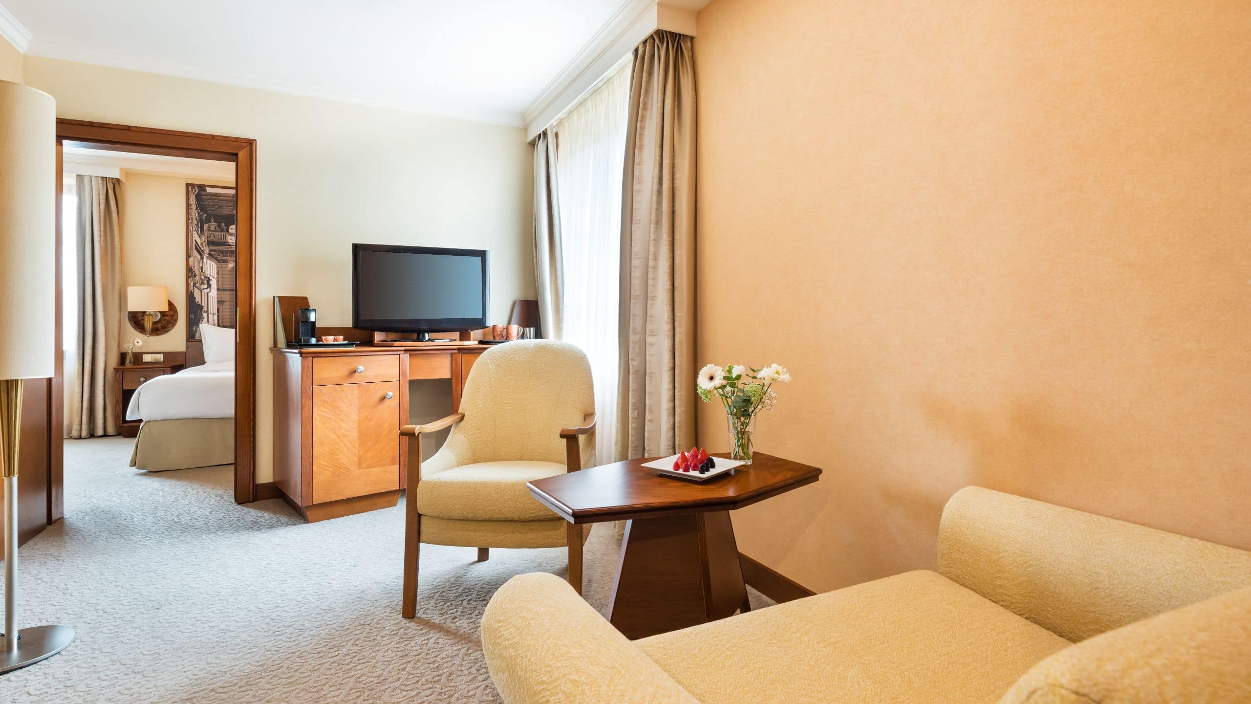 1 Bedroom Suite - Image 1