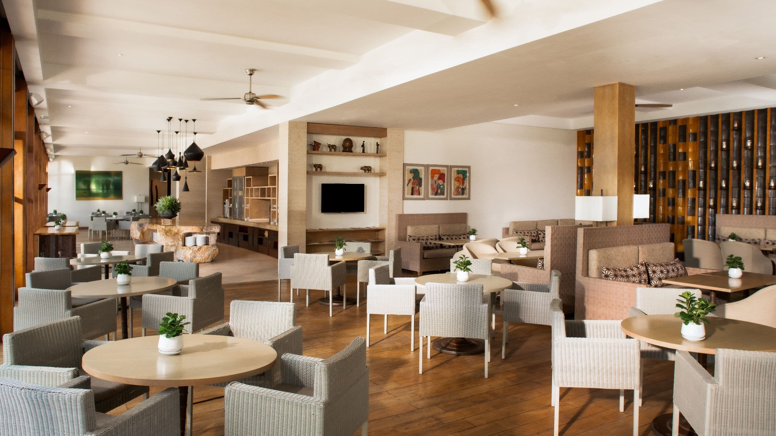 Regency Suite - Image 4