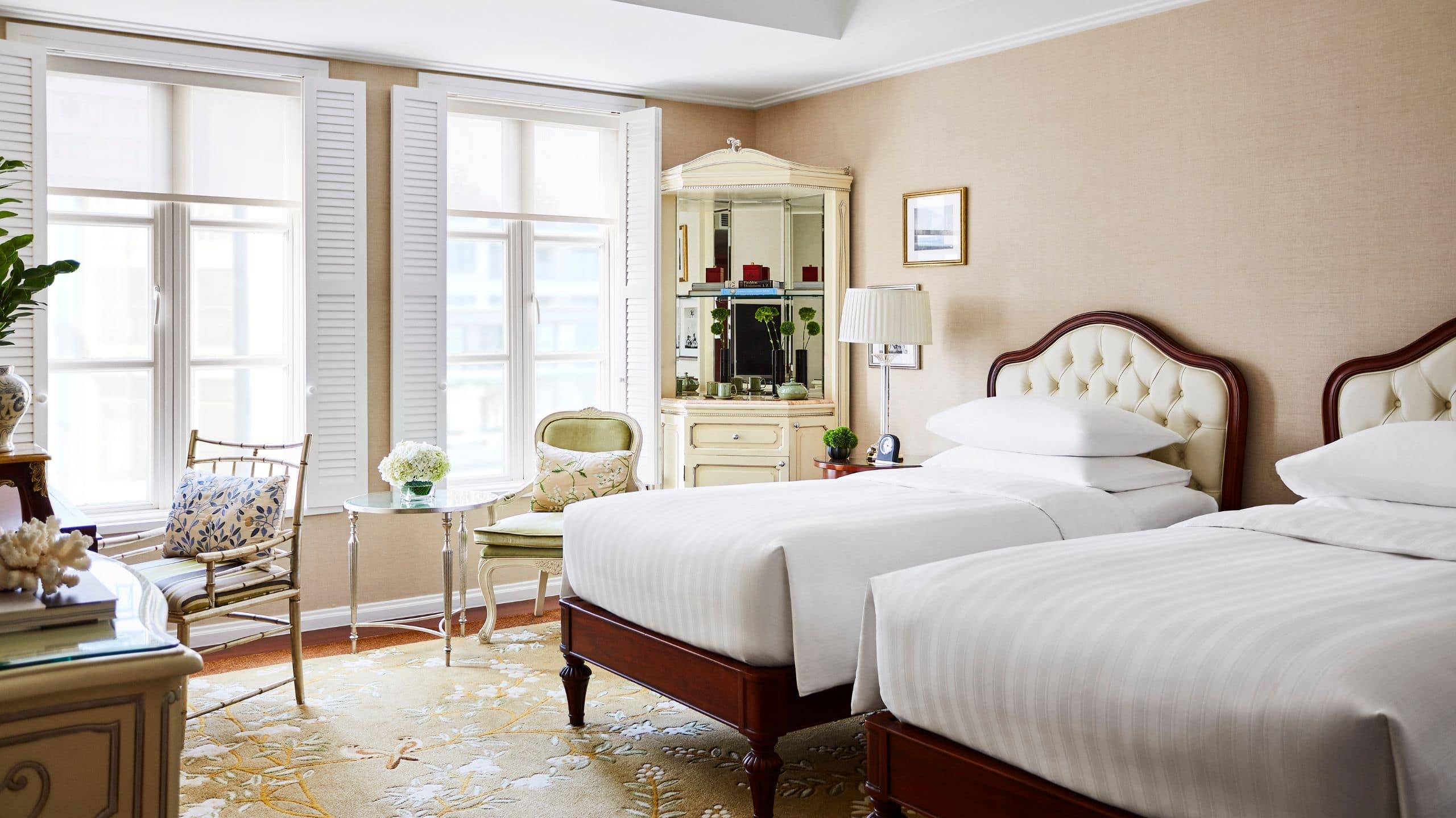 2 Twin Beds - Image 1