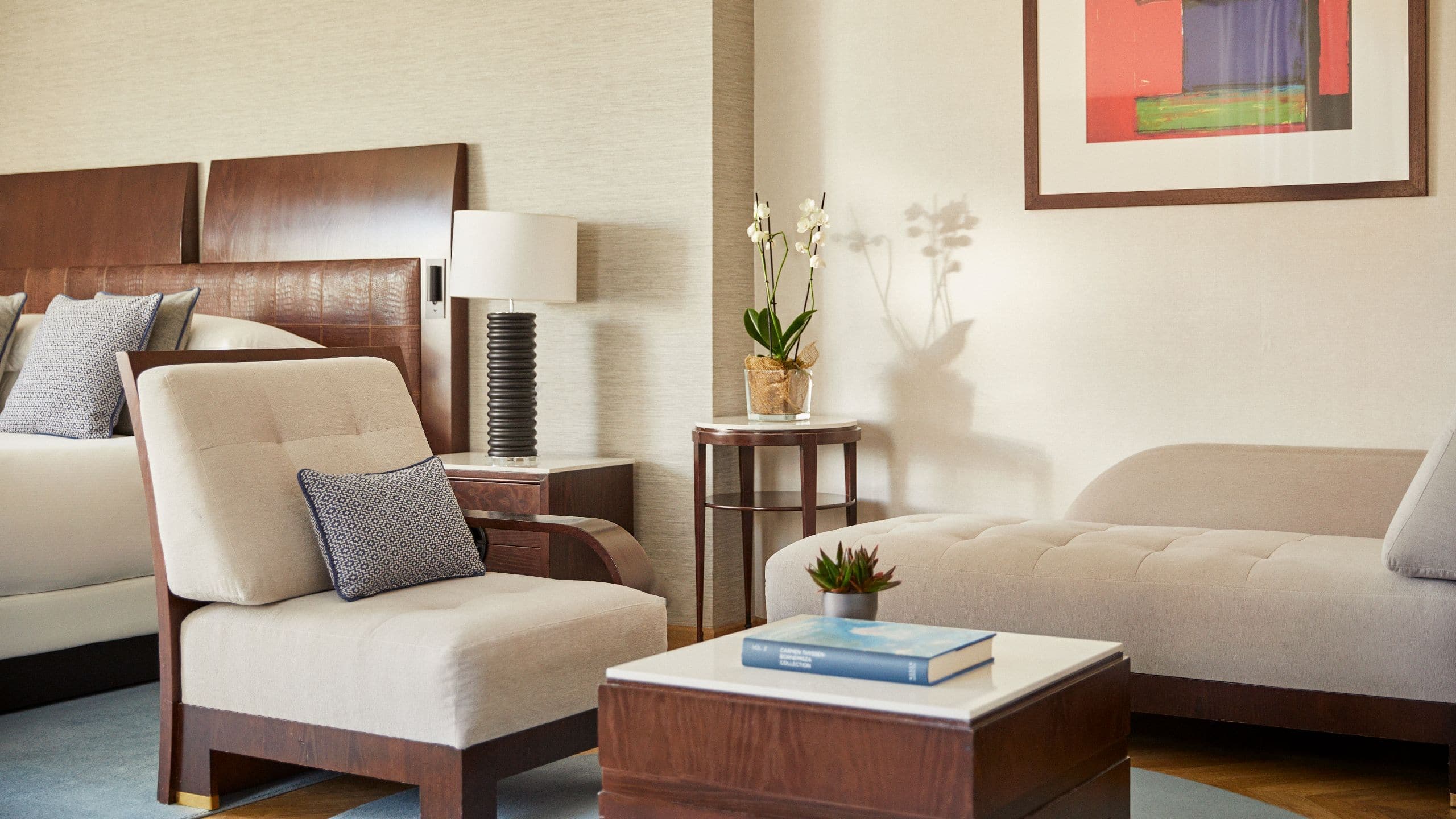 Regency Executive Suite with Club Access - Image 2