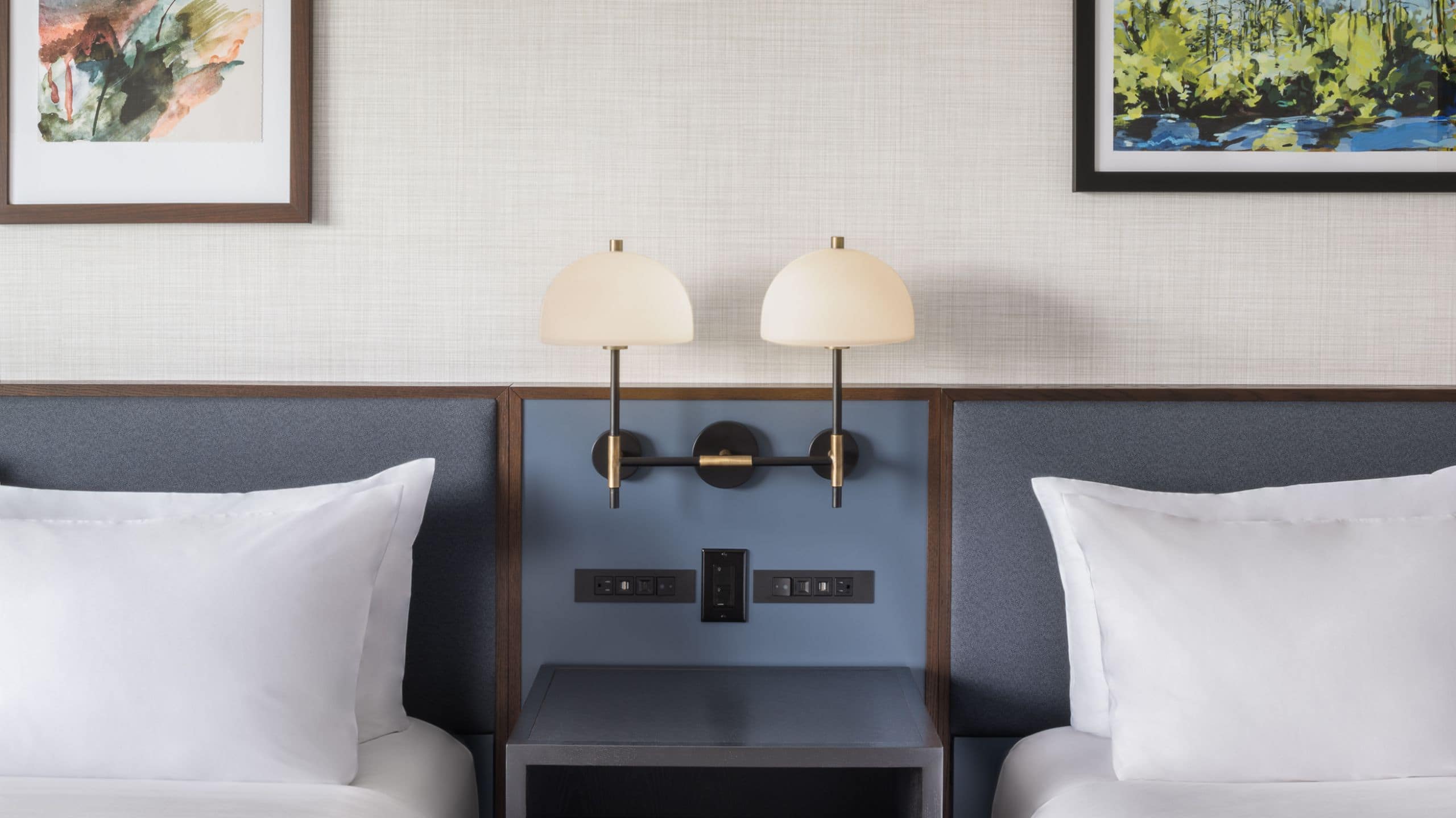 2 Queen Beds - Image 4