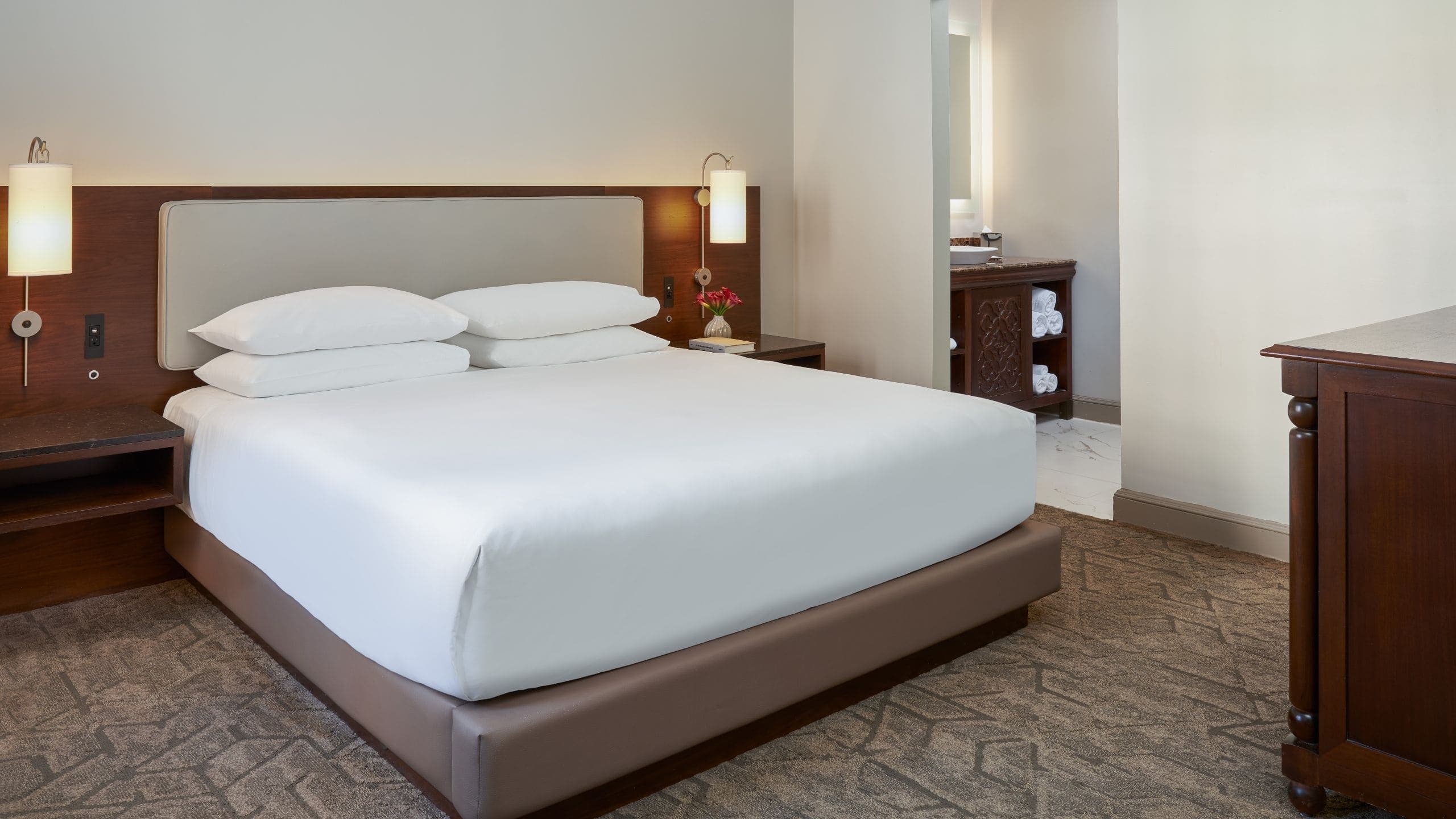 1 King Accessible Tub - Image 3