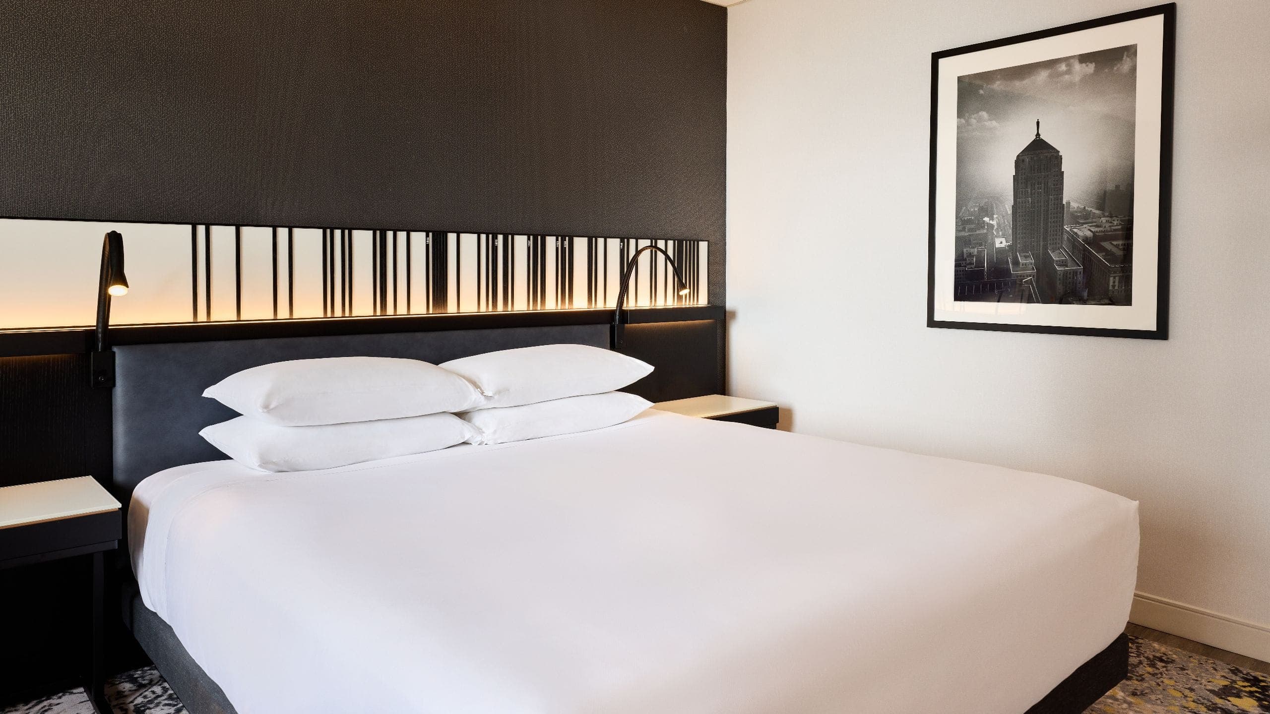 1 King Bed - Image 3