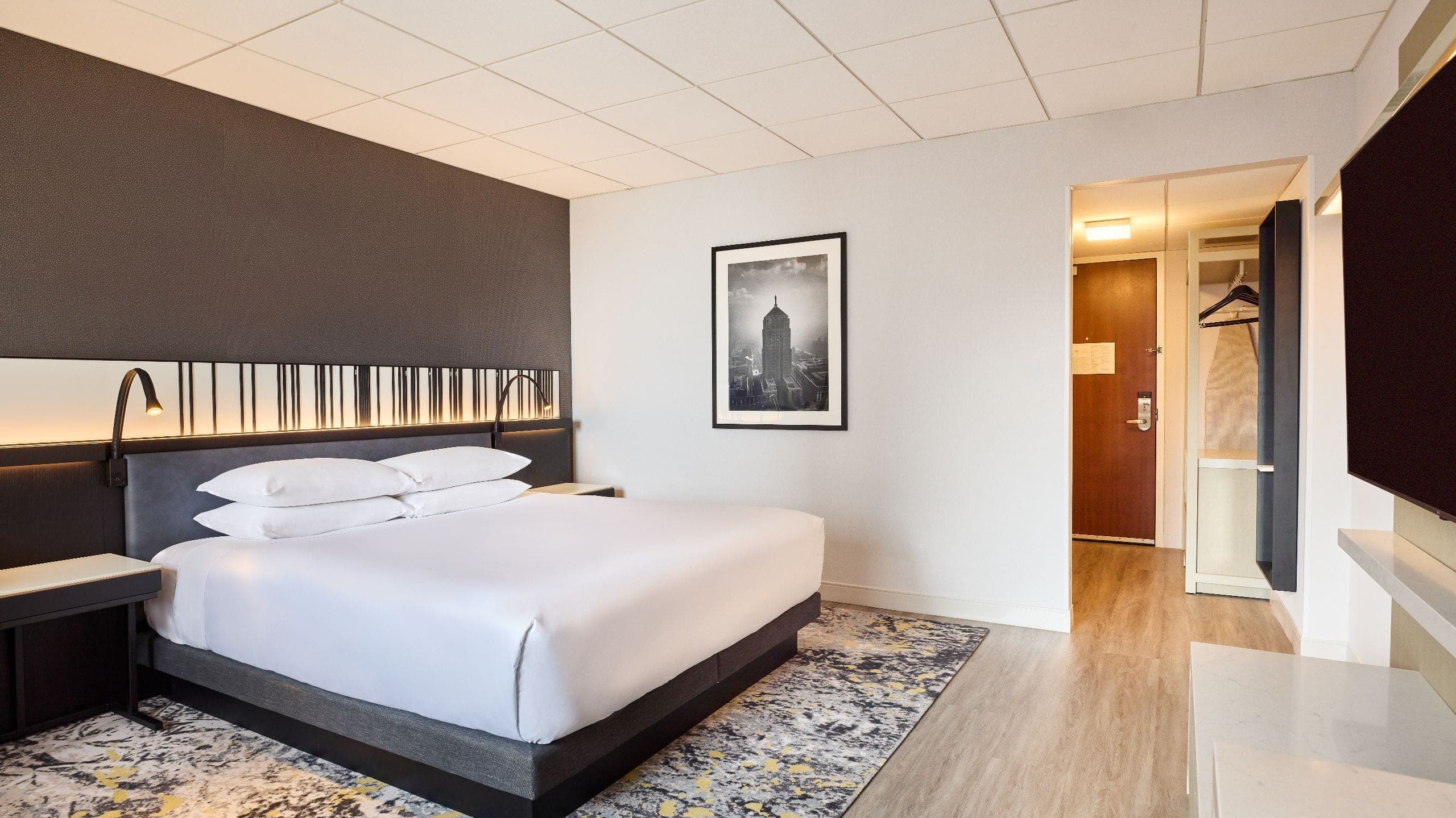 1 King Bed - Image 2