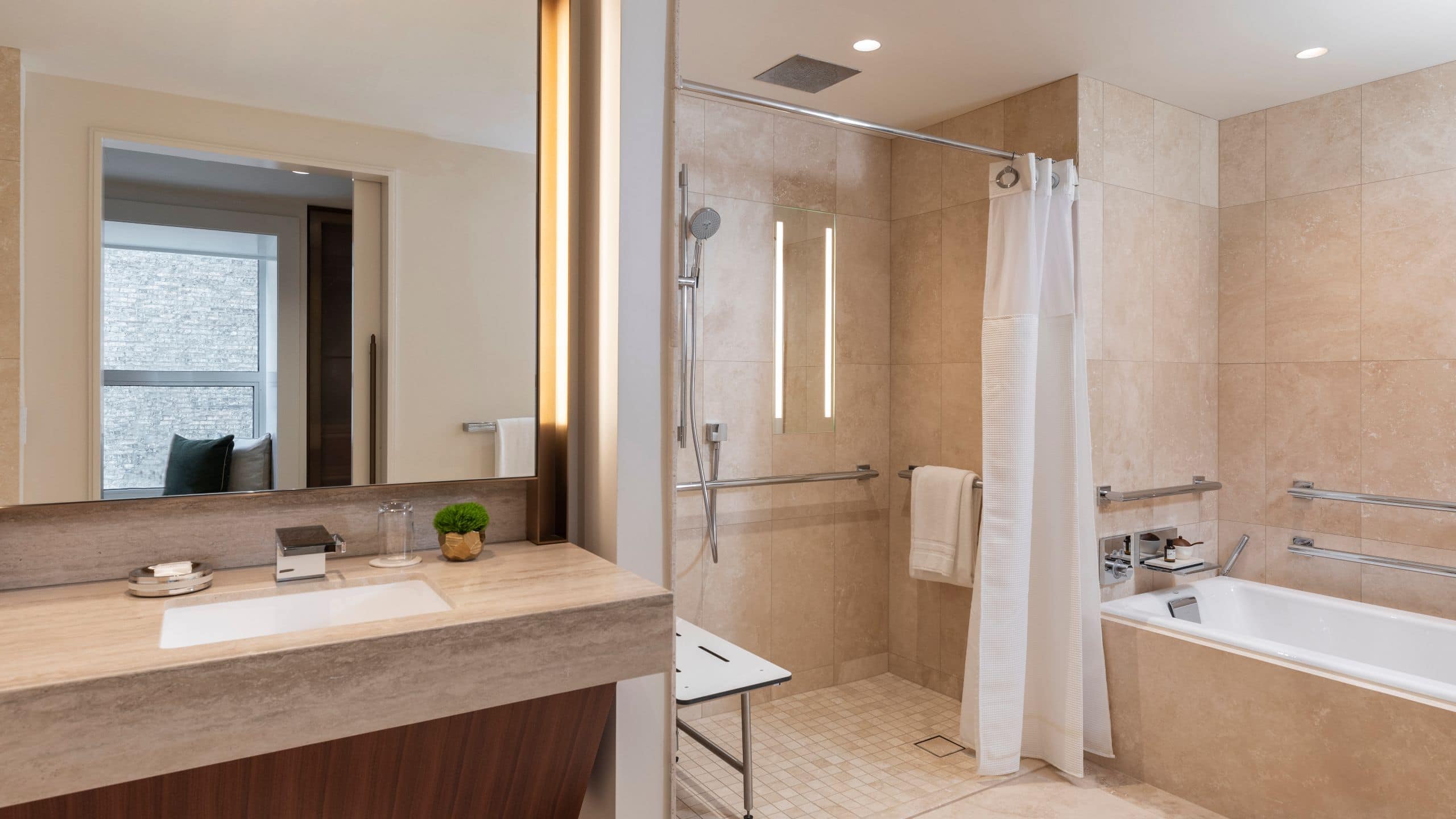 Park Hyatt Chicago - Image 3