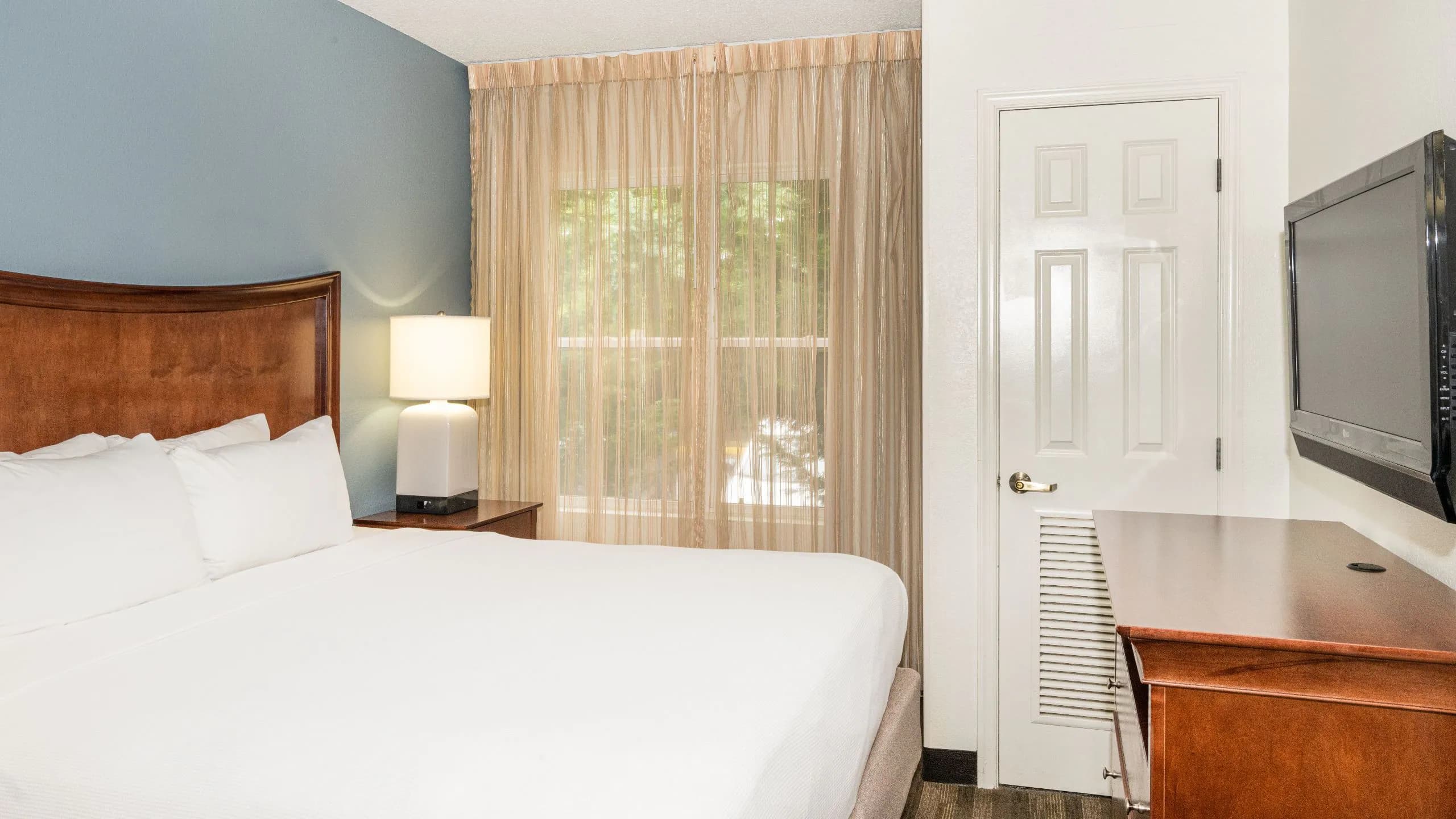 Two Bedroom King/King Suite - Image 2