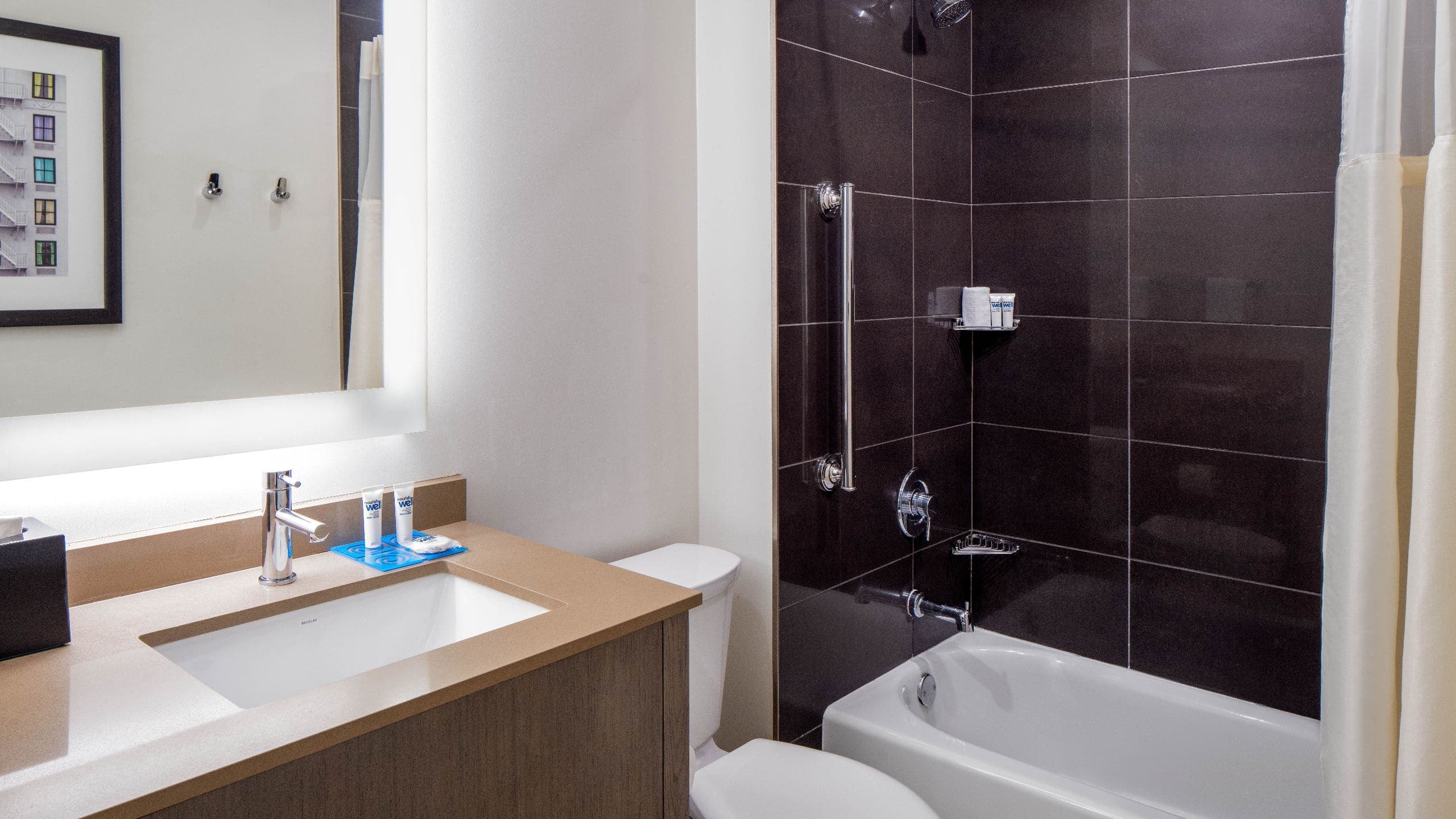 Two Queen Den - Image 5