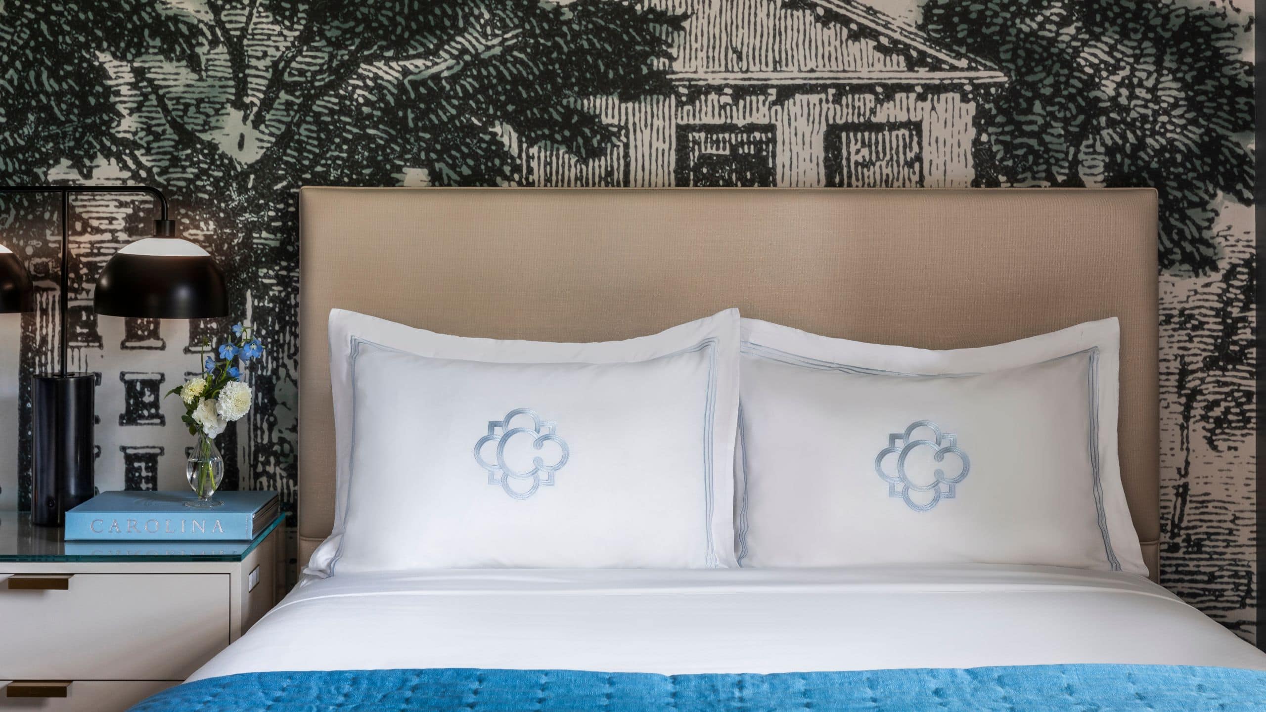 1 Queen Bed - Image 1