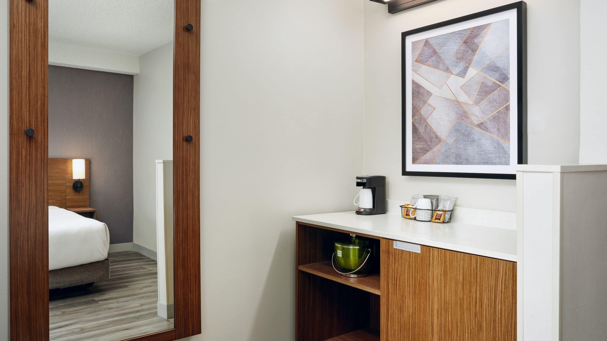 Accessible King Bed/Roll-In Shower (With Sofa Bed) - Image 3