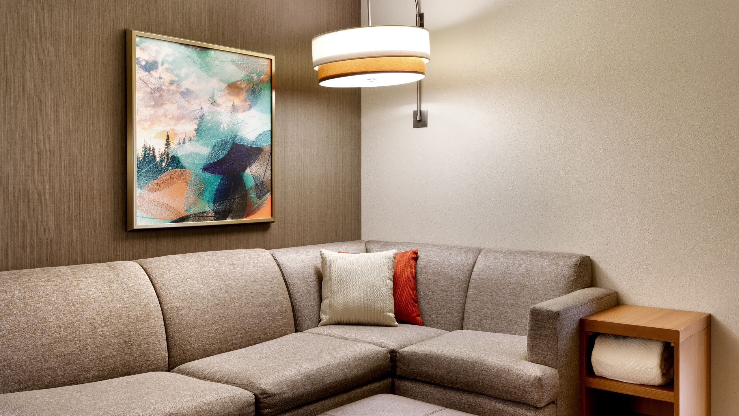 King Bed (plus sofa bed) - Image 3