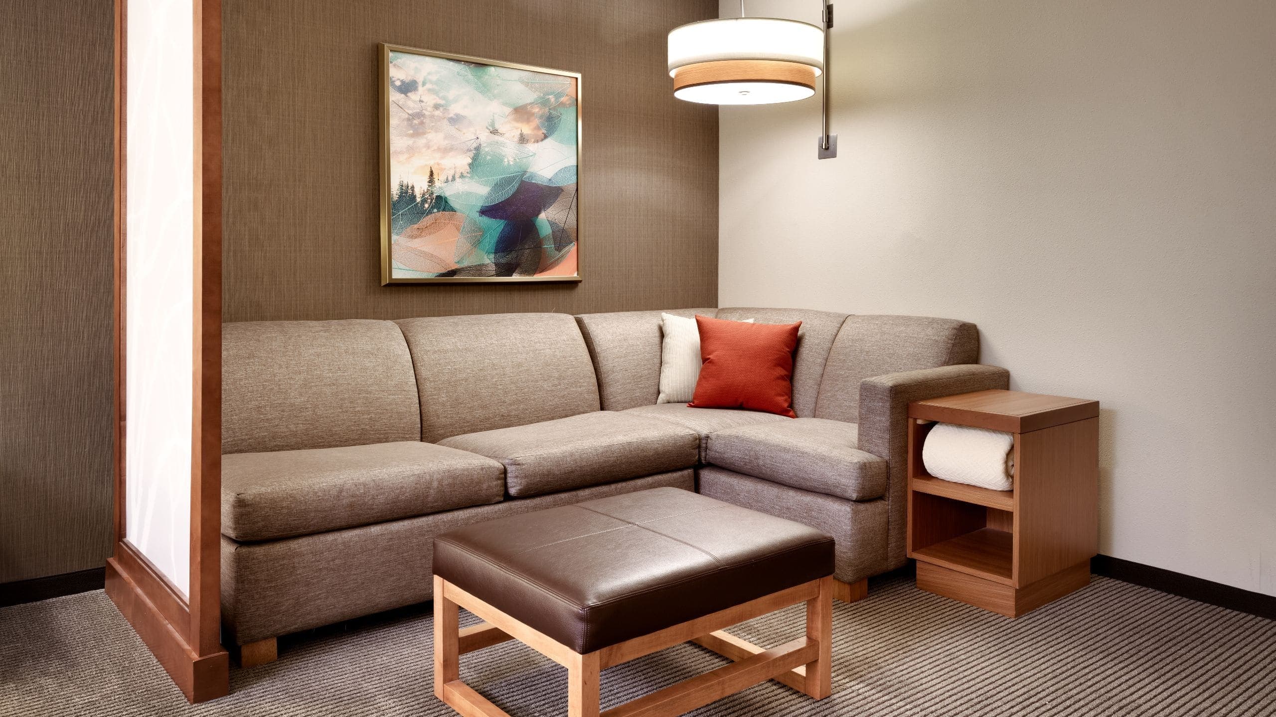 Accessible | King Bed/Tub (plus sofa bed) - Image 3