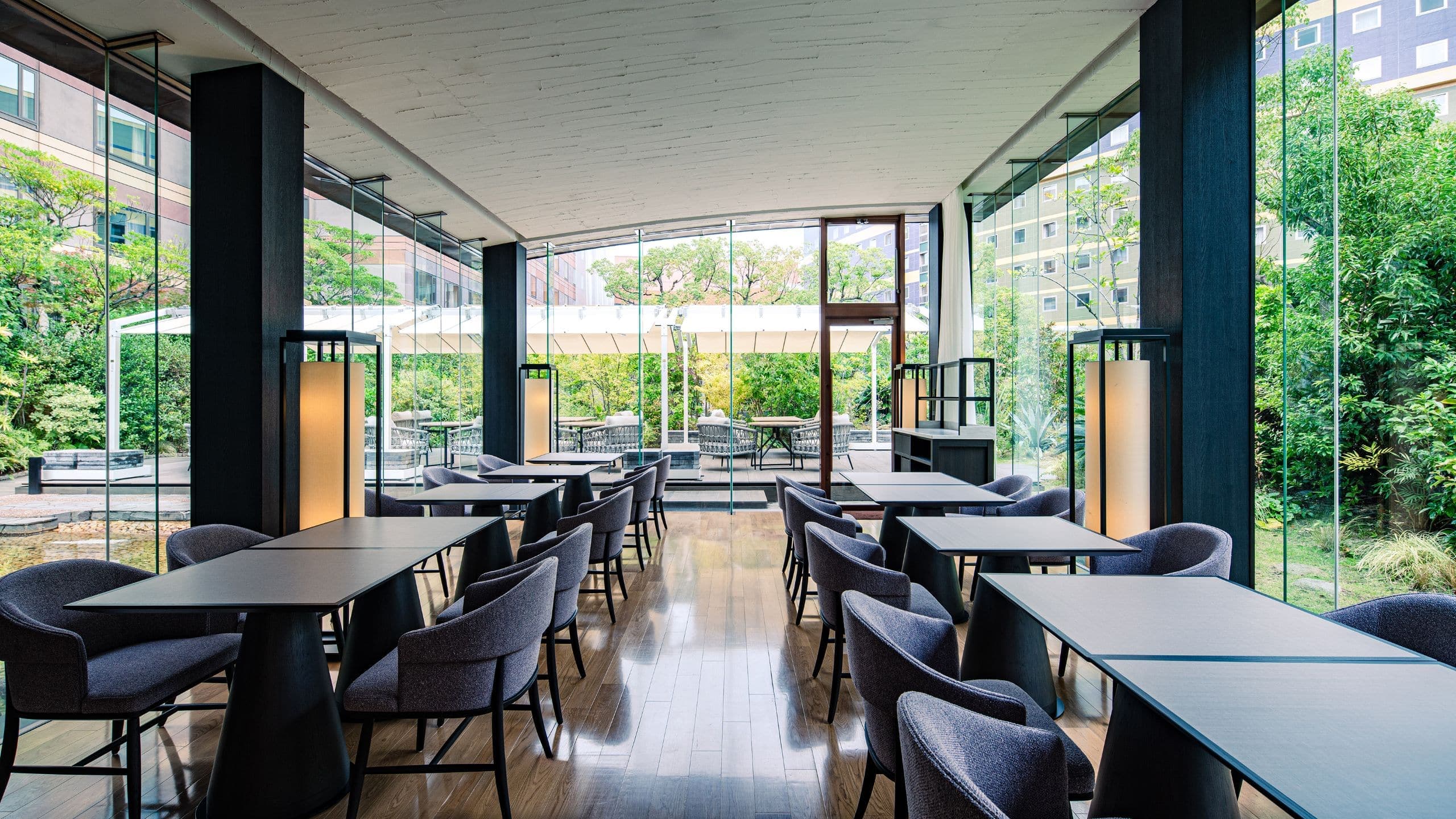 Grand Suite, 1 King Bed - Image 3