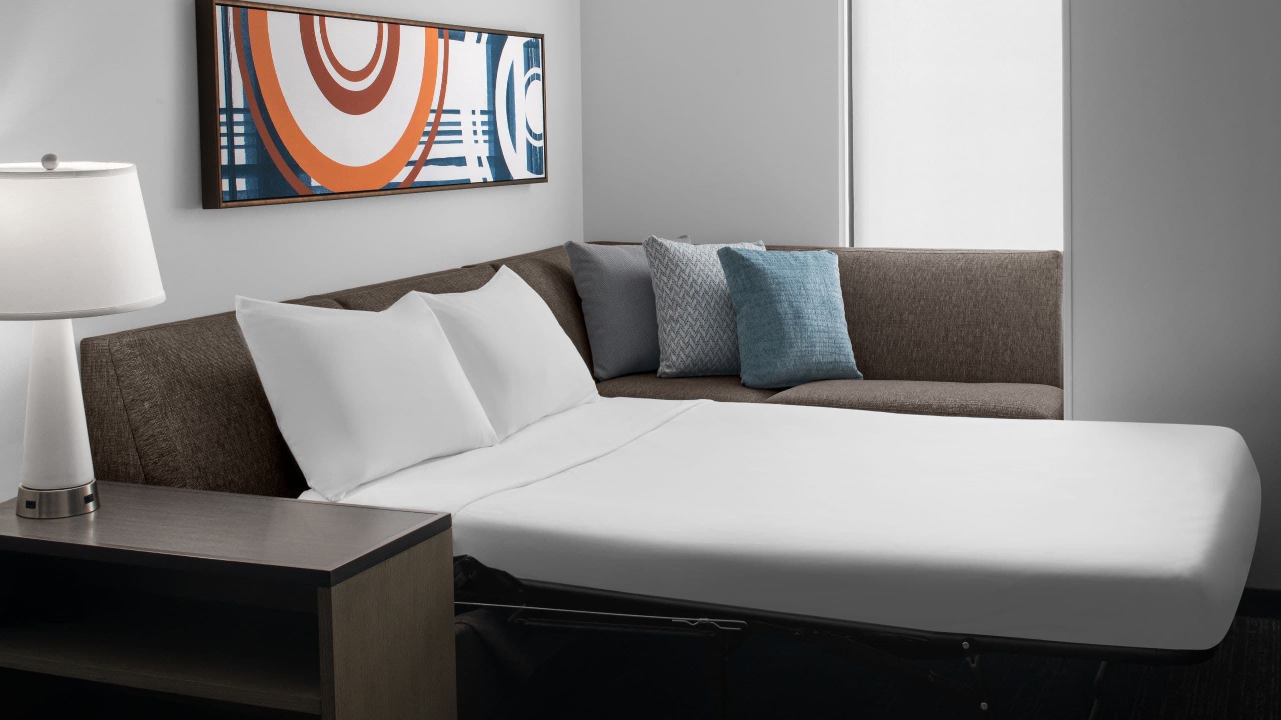 One Bedroom Kitchen Suite | Two Queen Beds (Plus Sofa Bed) - Image 4