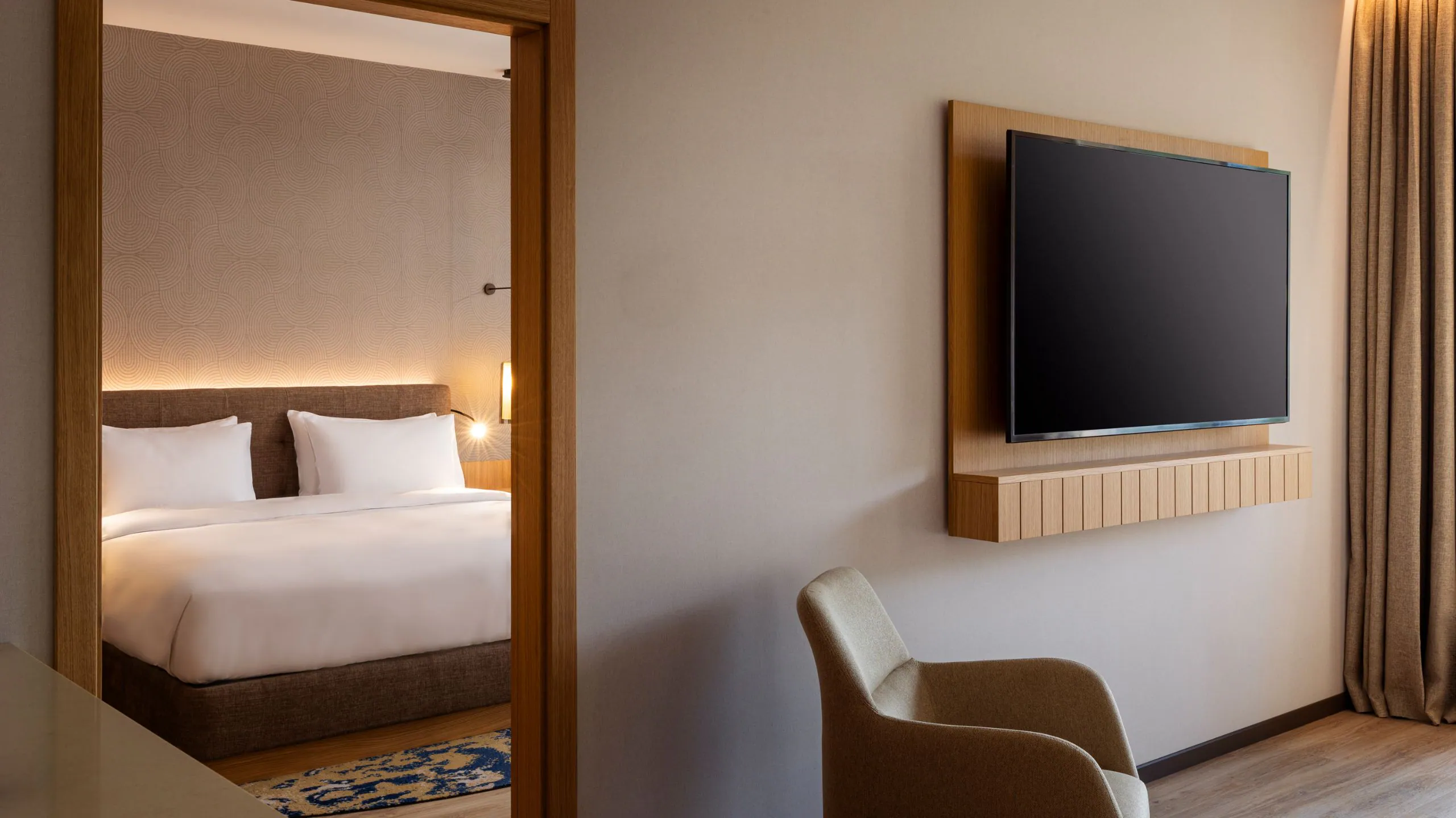 Regency Suite Mountain View - Image 5