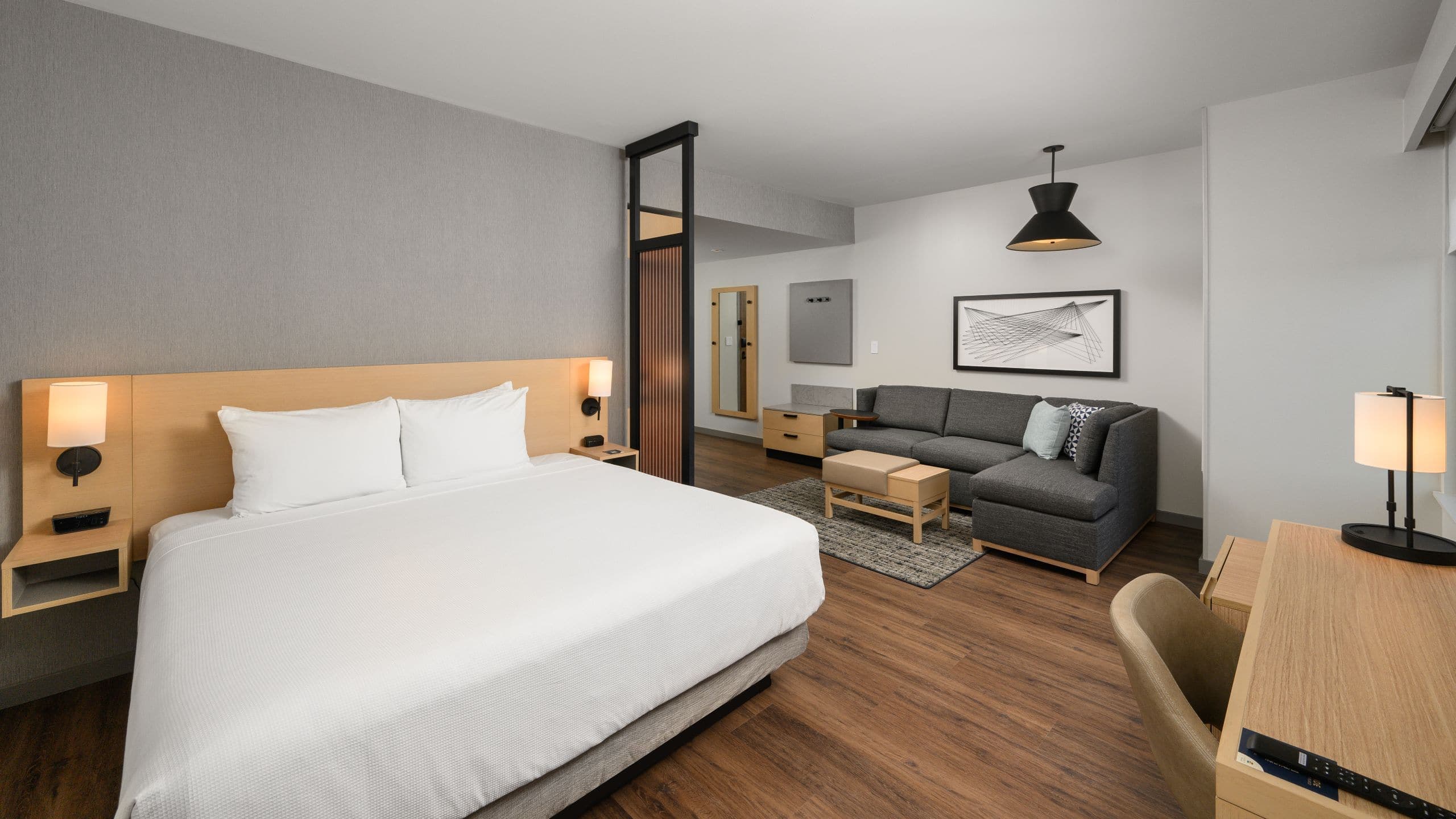 King Bed - Image 1