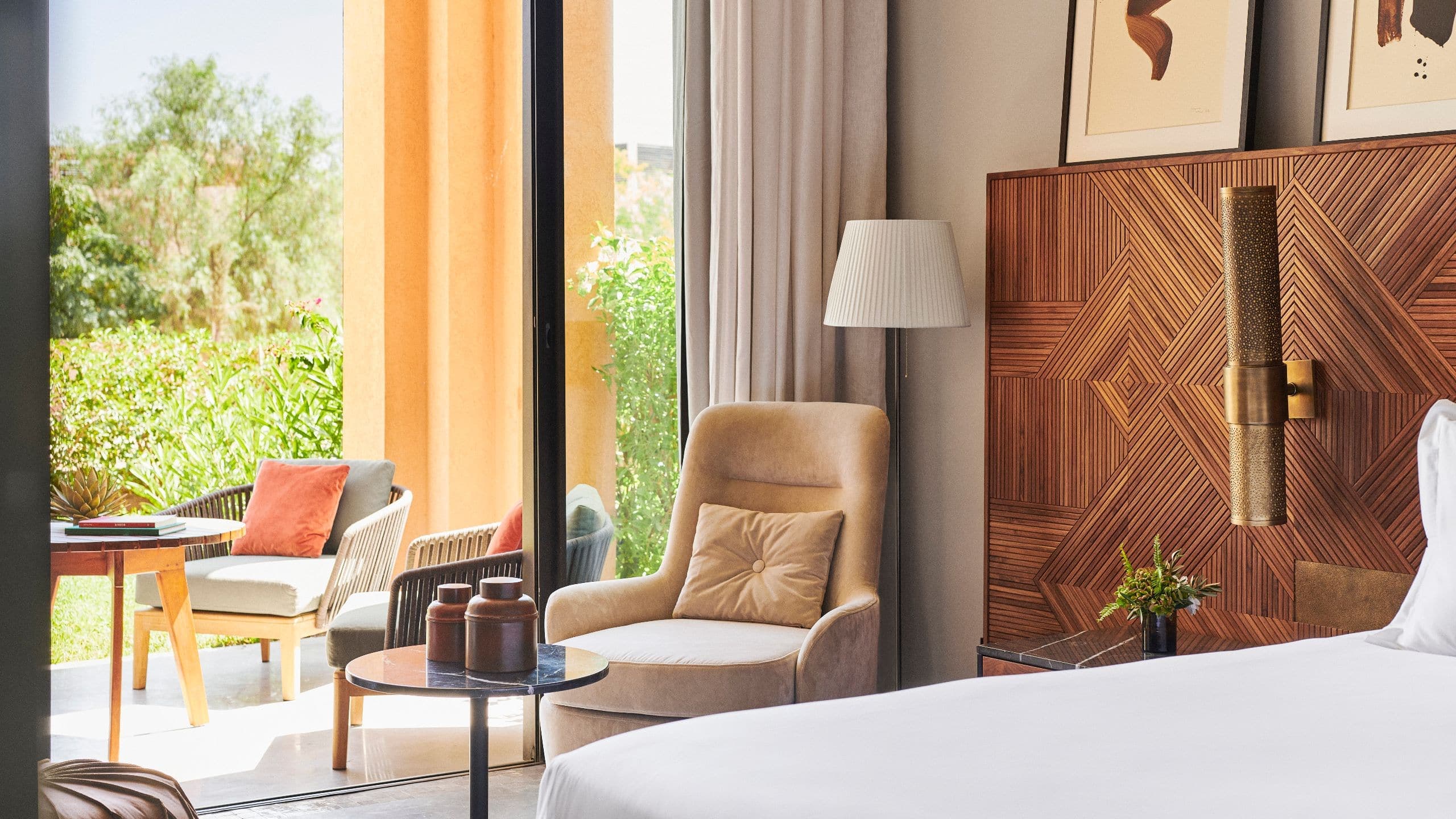 2 Twin Beds - Image 3