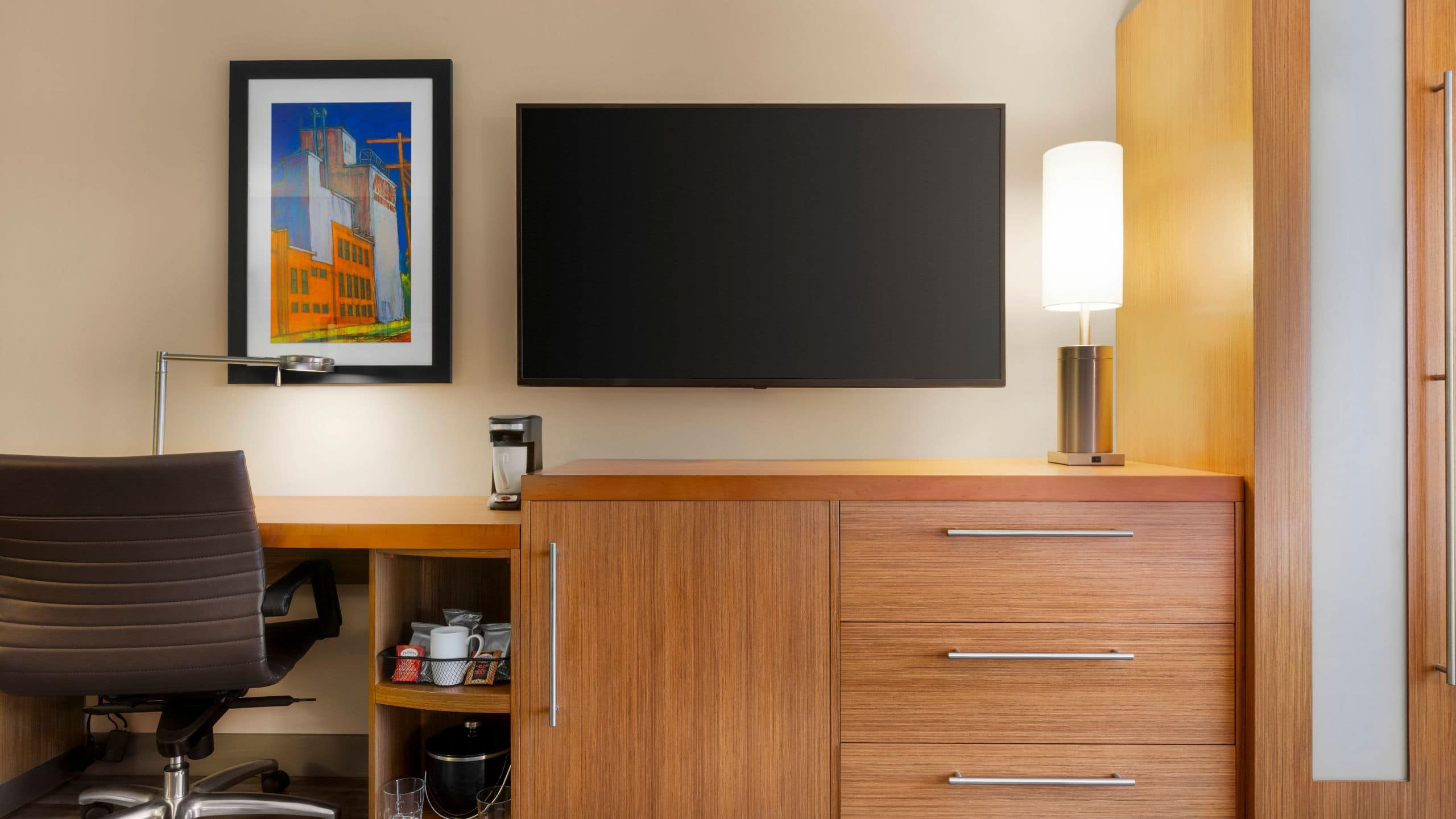 King Bed (With Sofa Bed) - Image 3