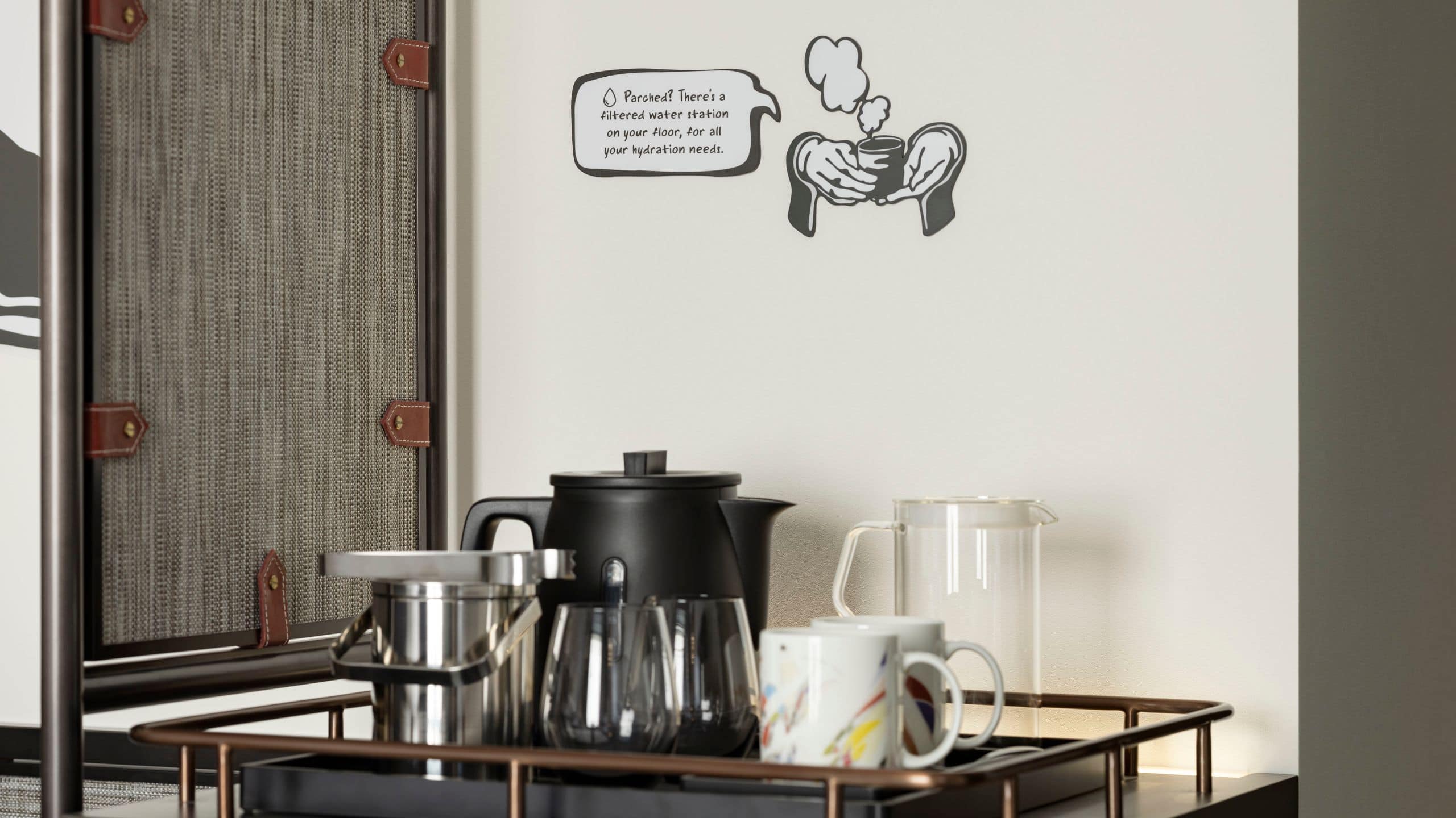 1 Queen Bed - Image 4