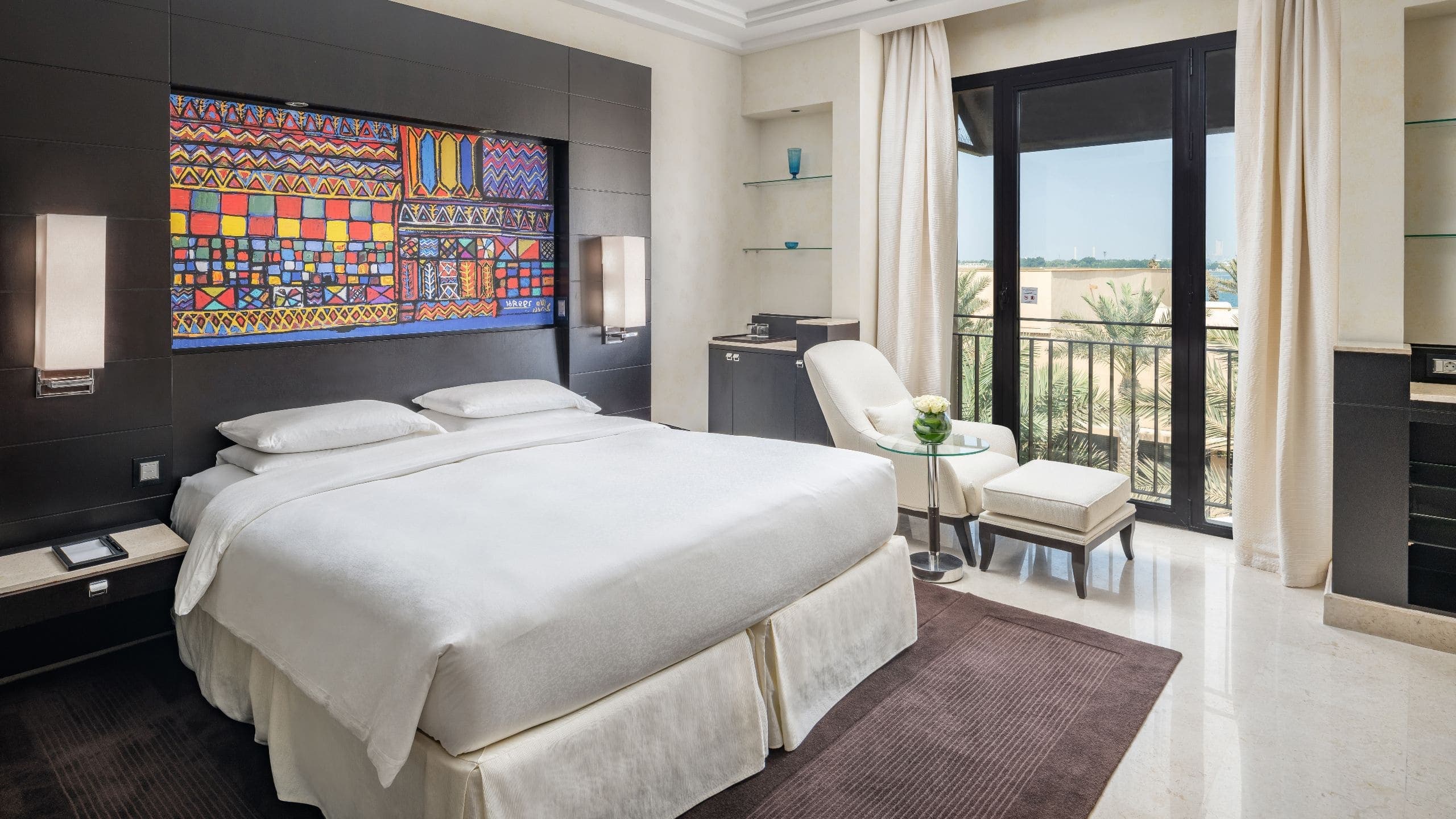 1 King Bed - Image 3