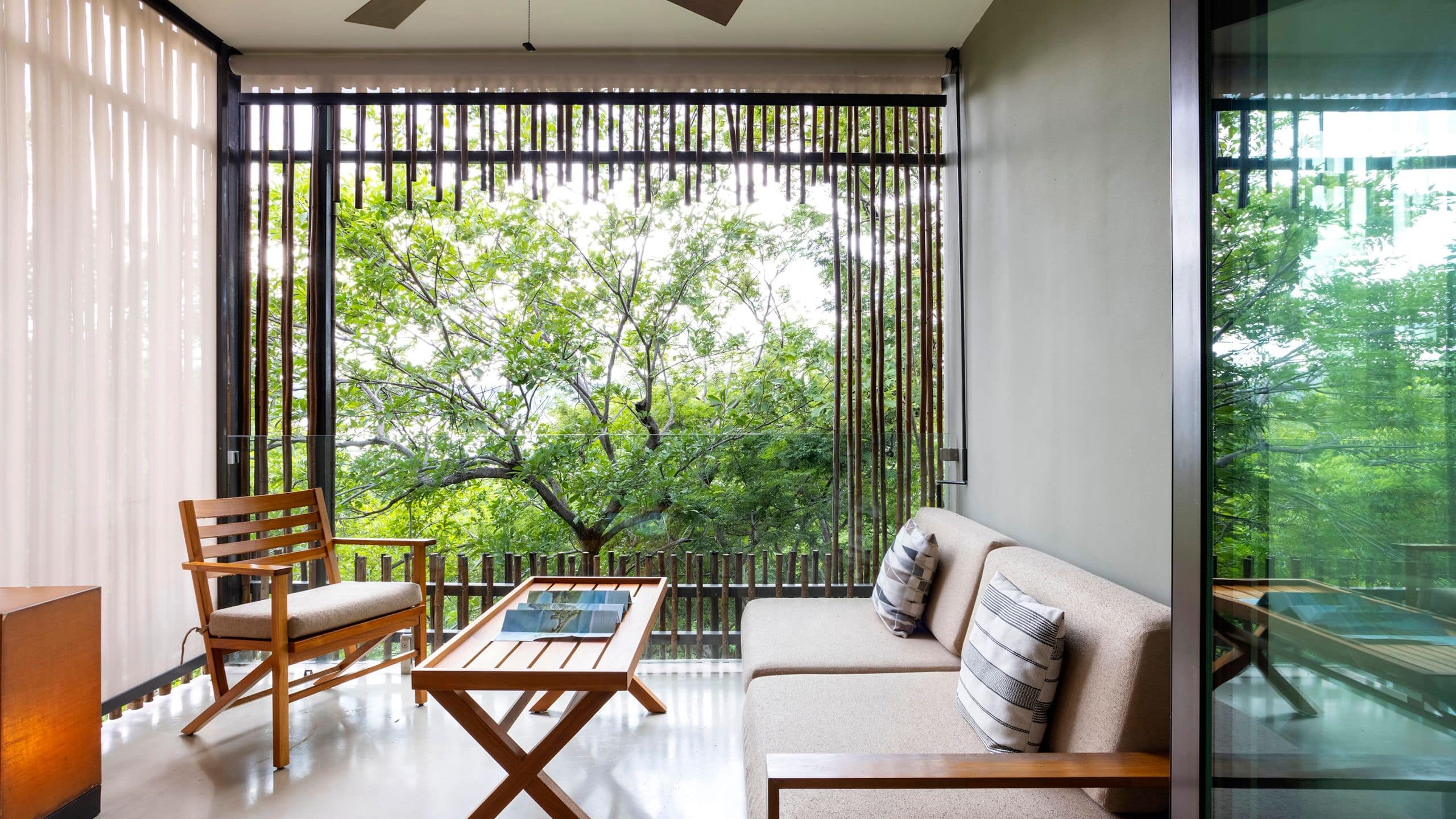 1 King Bed Forest View - Image 3