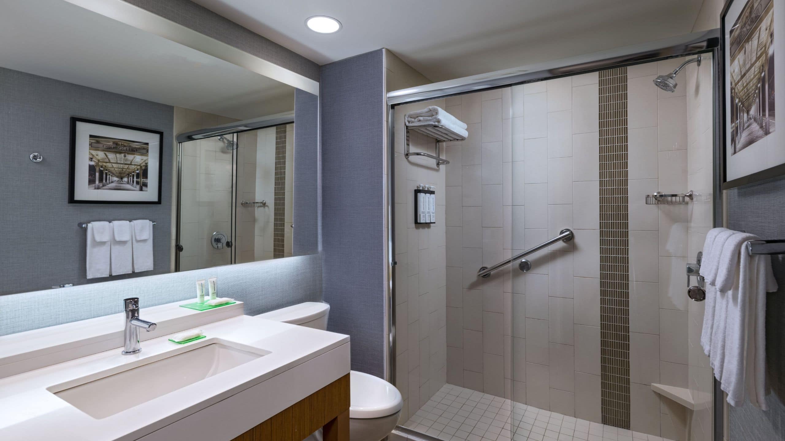 Two Queen Beds (Plus Sofa Bed) - Image 4