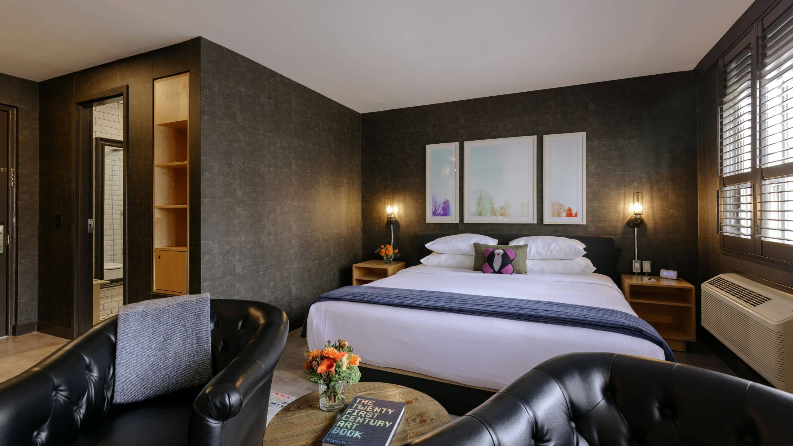 1 King Bed Loft - Image 1