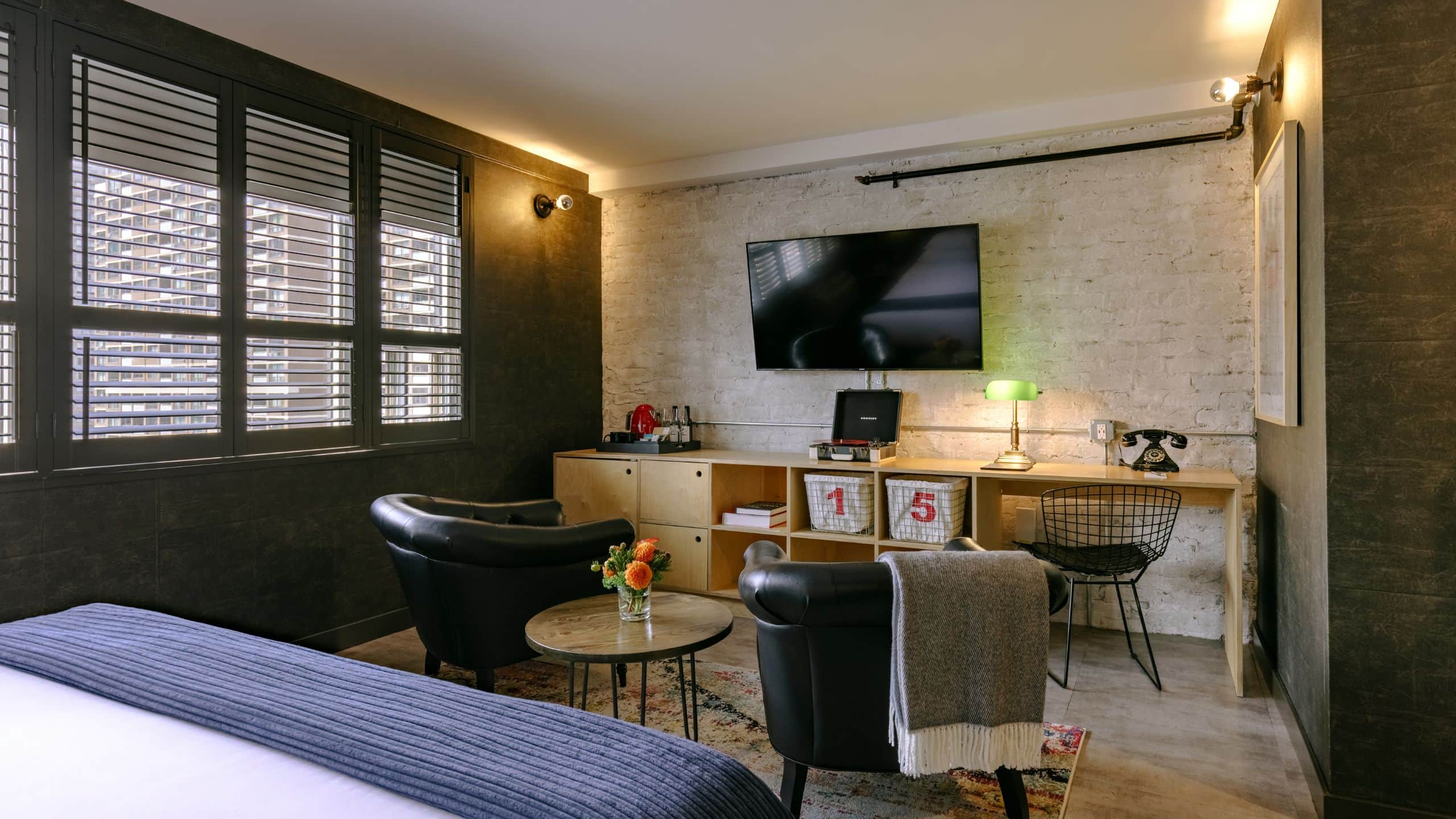 1 King Bed Loft - Image 2